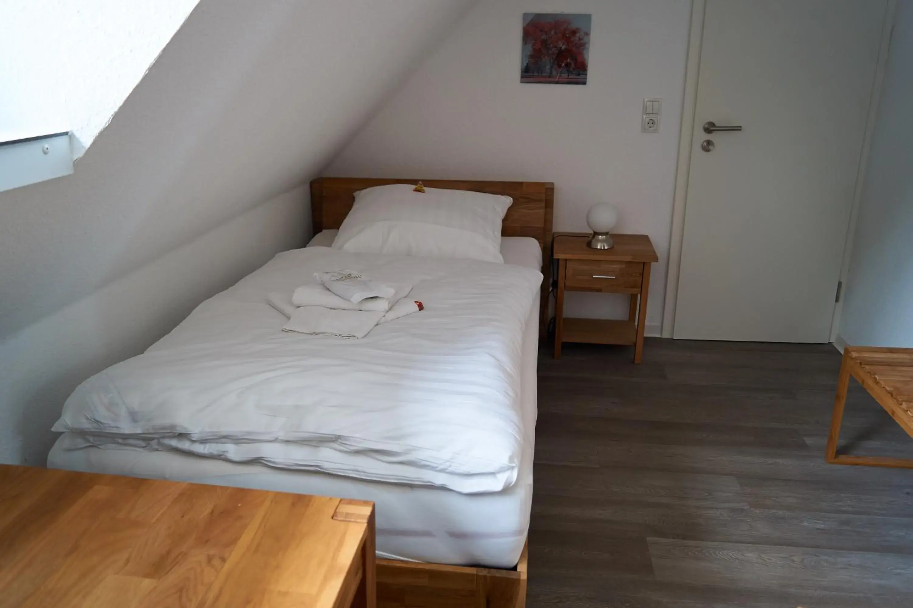 Small Twin Room - single occupancy in Bredeneeker Gasthaus Small Twin Room - single occupancy in Bredeneeker Gasthaus