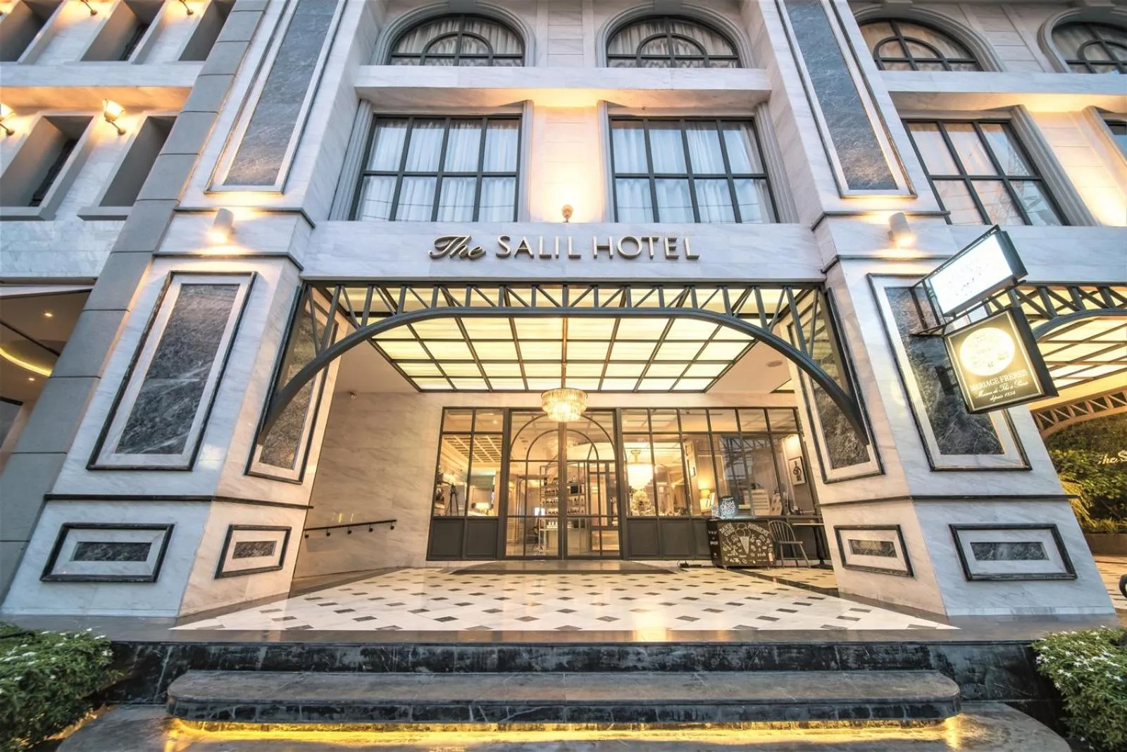 Property building in The Salil Hotel Sukhumvit 57 - Thonglor