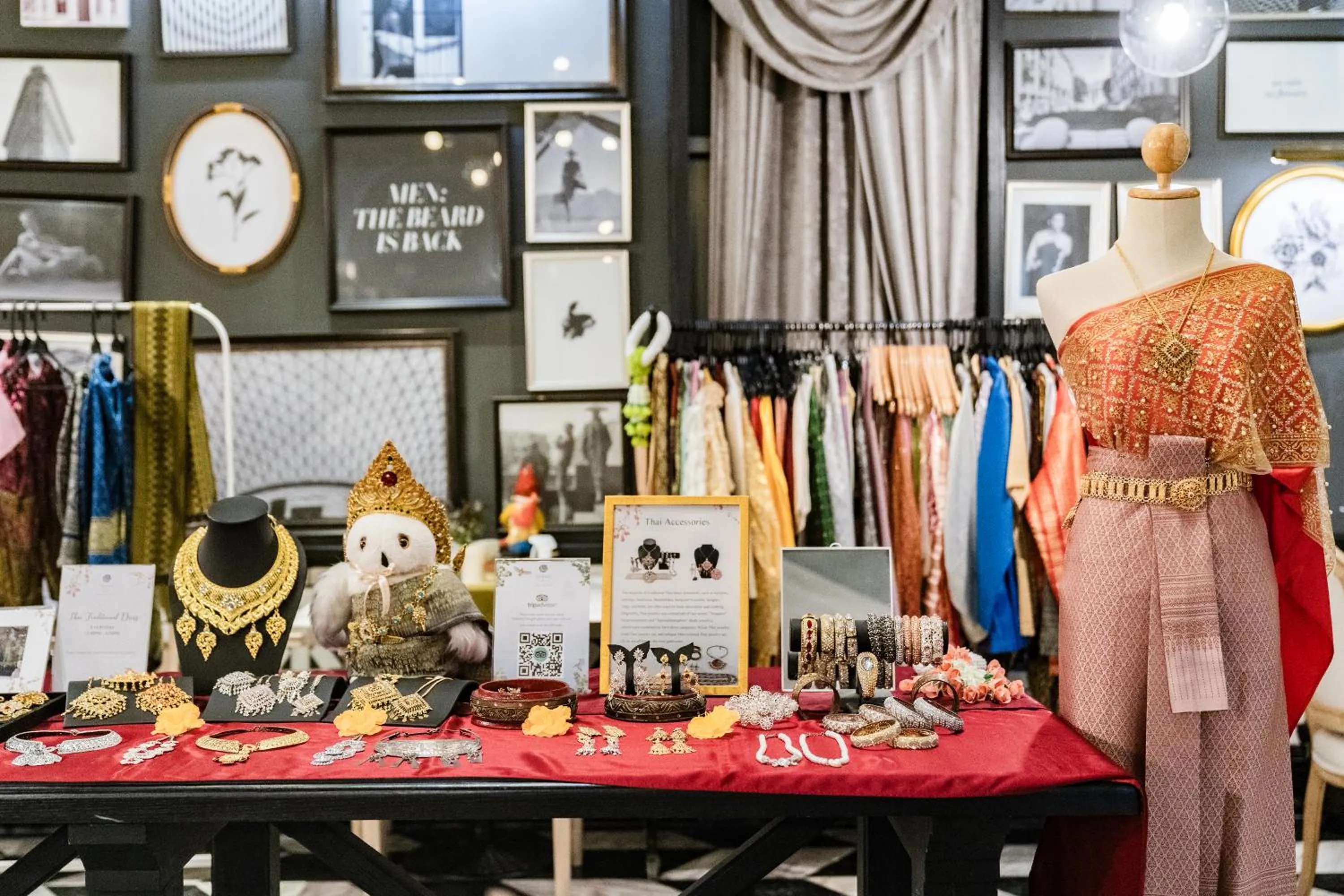 Entertainment in The Salil Hotel Sukhumvit 57 - Thonglor