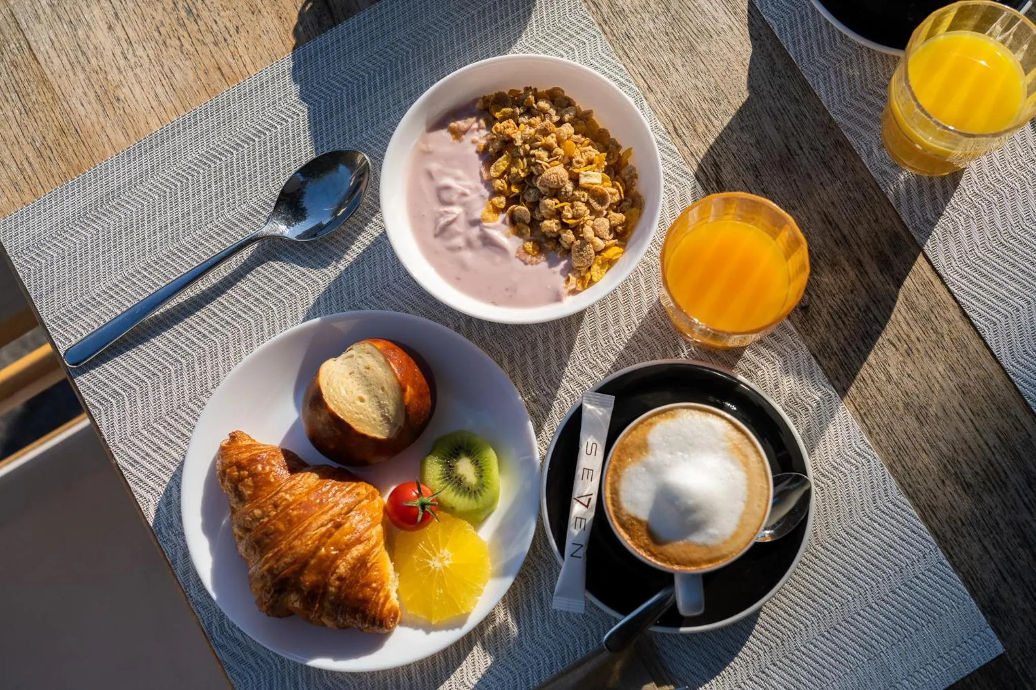 Breakfast in Seven Boutique Hotel