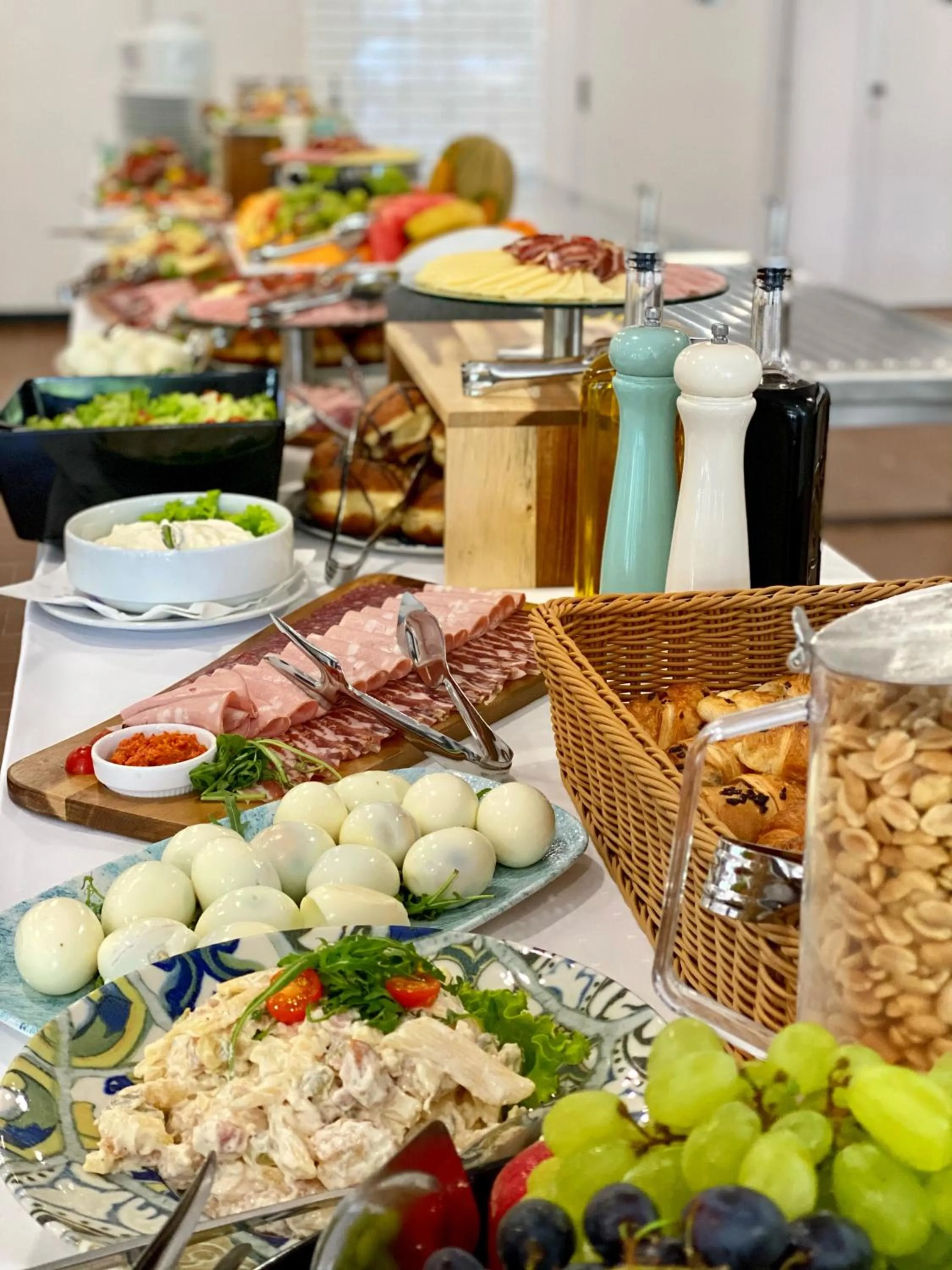 Restaurant/places to eat in Family Resort Urania