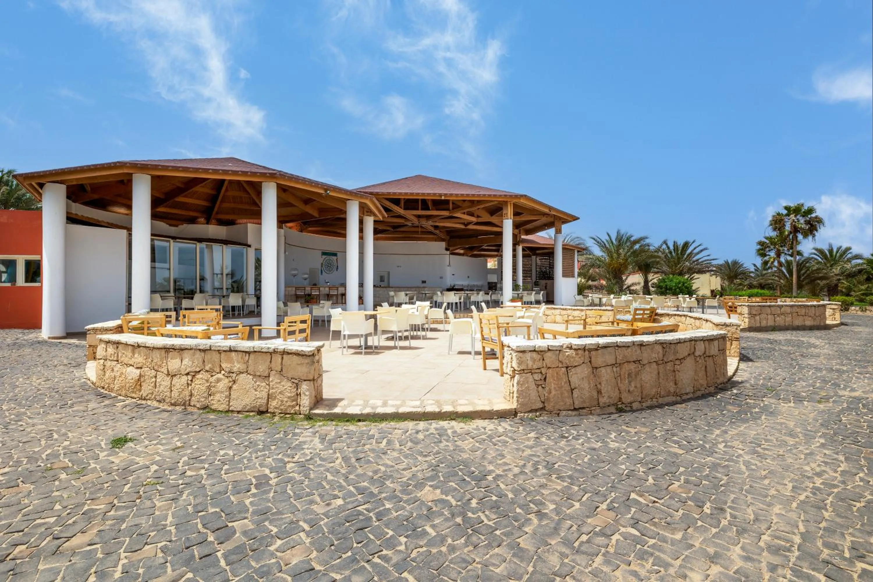 Property building in Occidental Boa Vista Beach