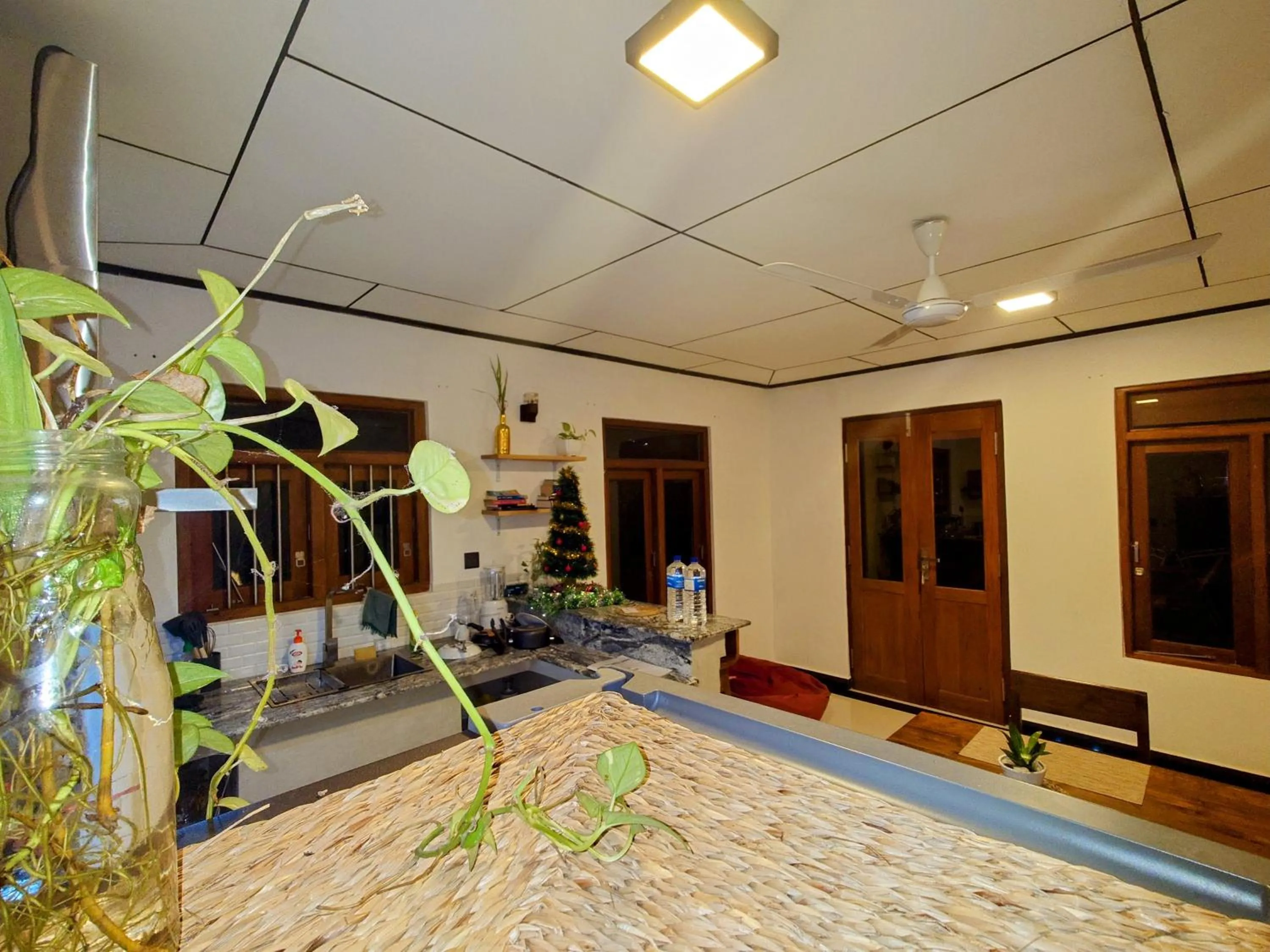 Dining area in The Whitegates Lodge