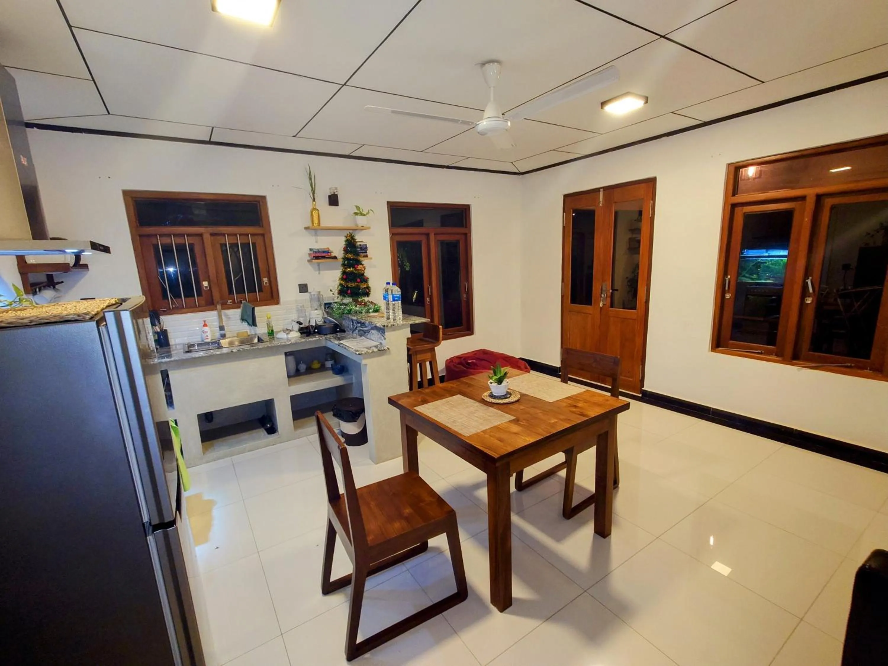 Kitchen or kitchenette in The Whitegates Lodge