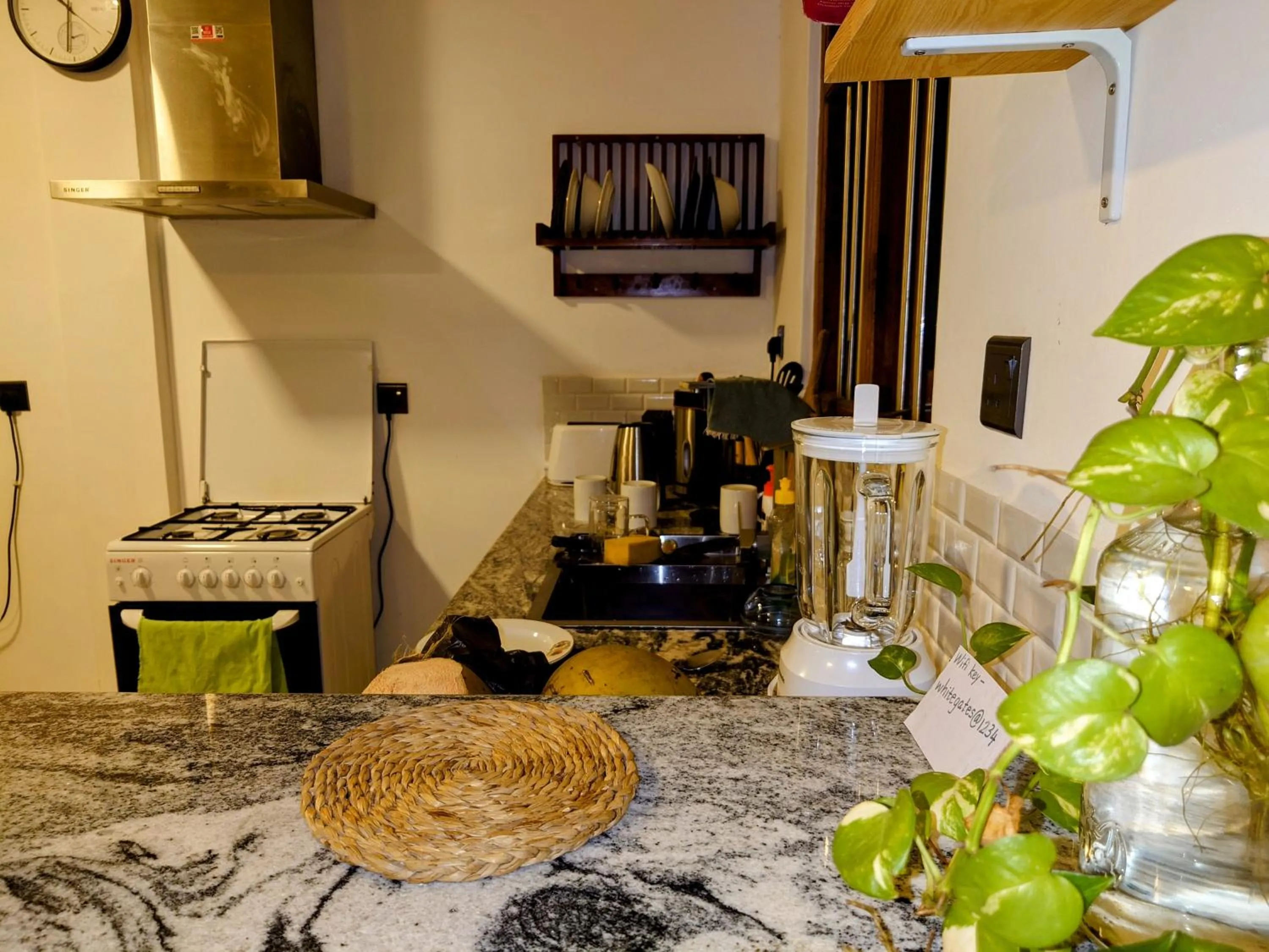 Kitchen or kitchenette in The Whitegates Lodge