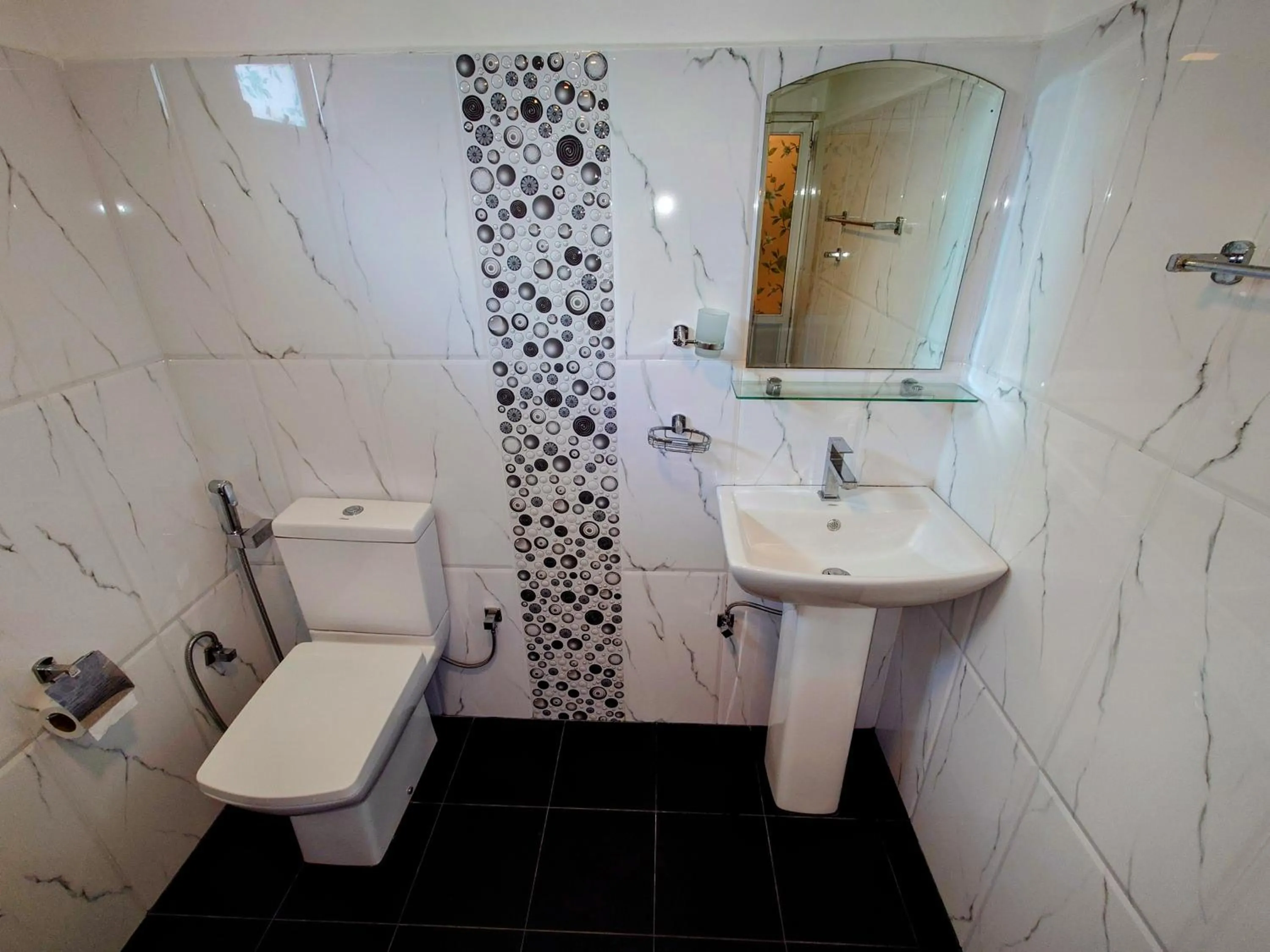 Bathroom in The Whitegates Lodge