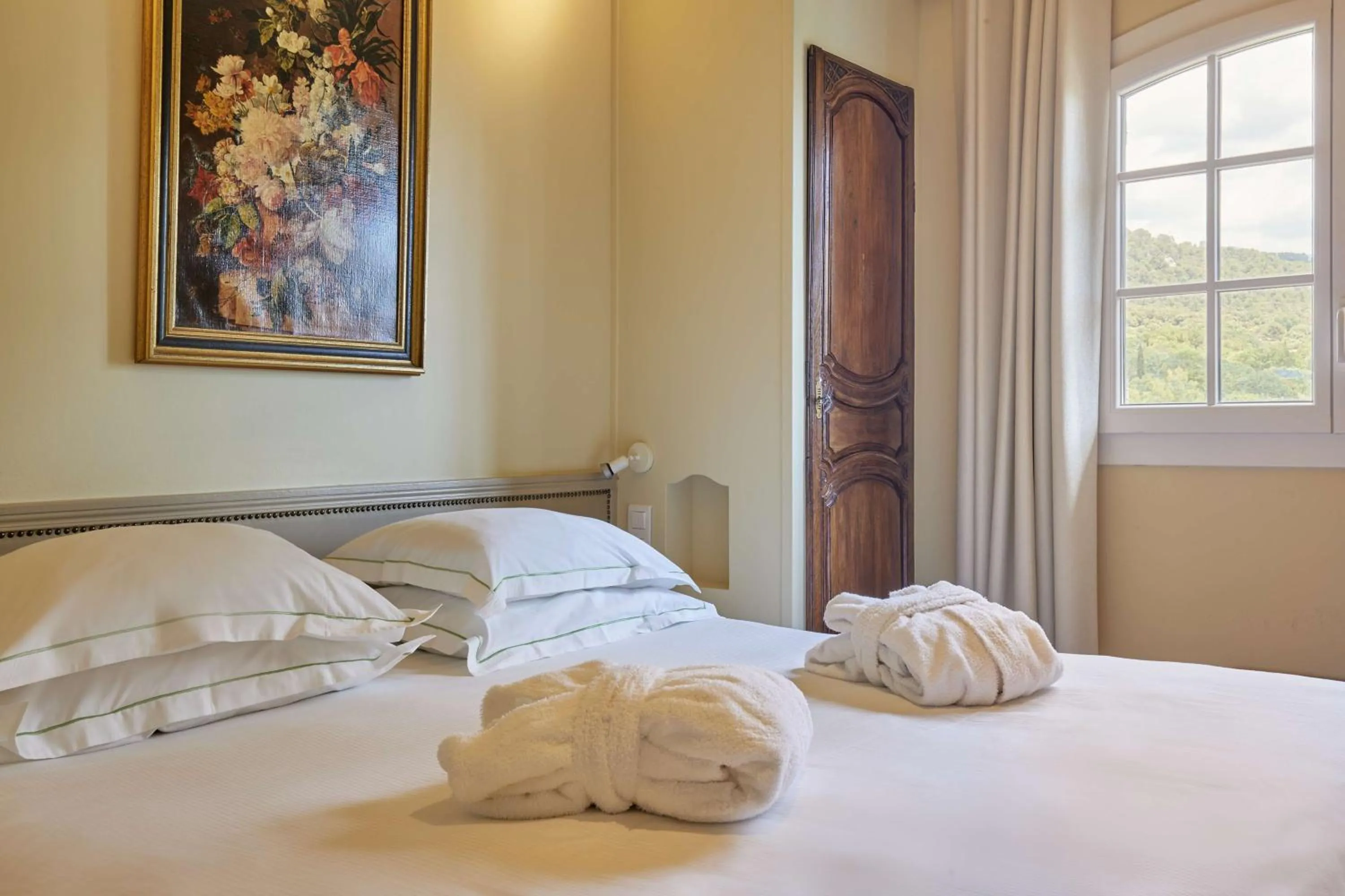 Bedroom, Bed in La Bastide du Calalou Hotel & Spa, BW Signature Collection