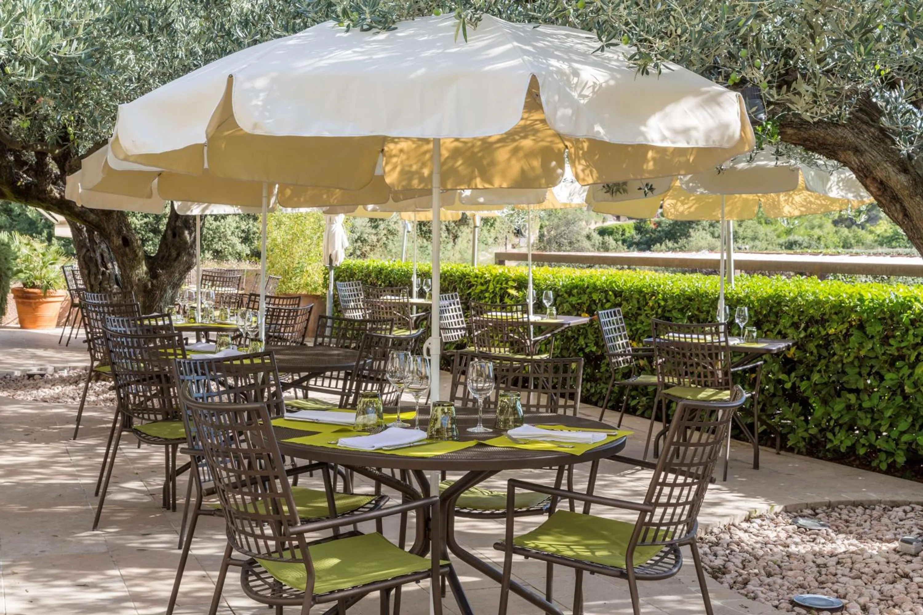 Restaurant/places to eat in La Bastide du Calalou Hotel & Spa, BW Signature Collection