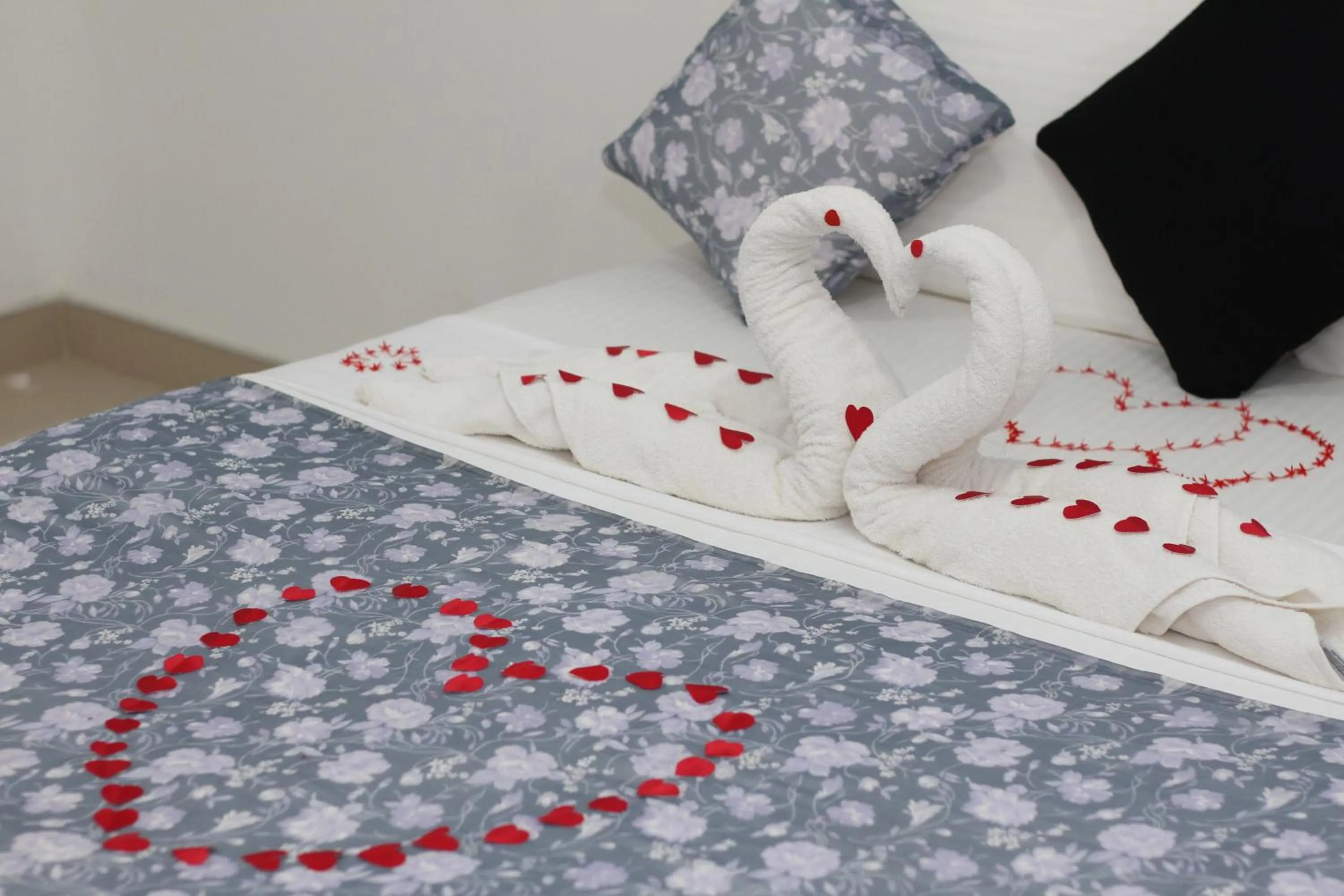 Bed in Levona Garden Resort