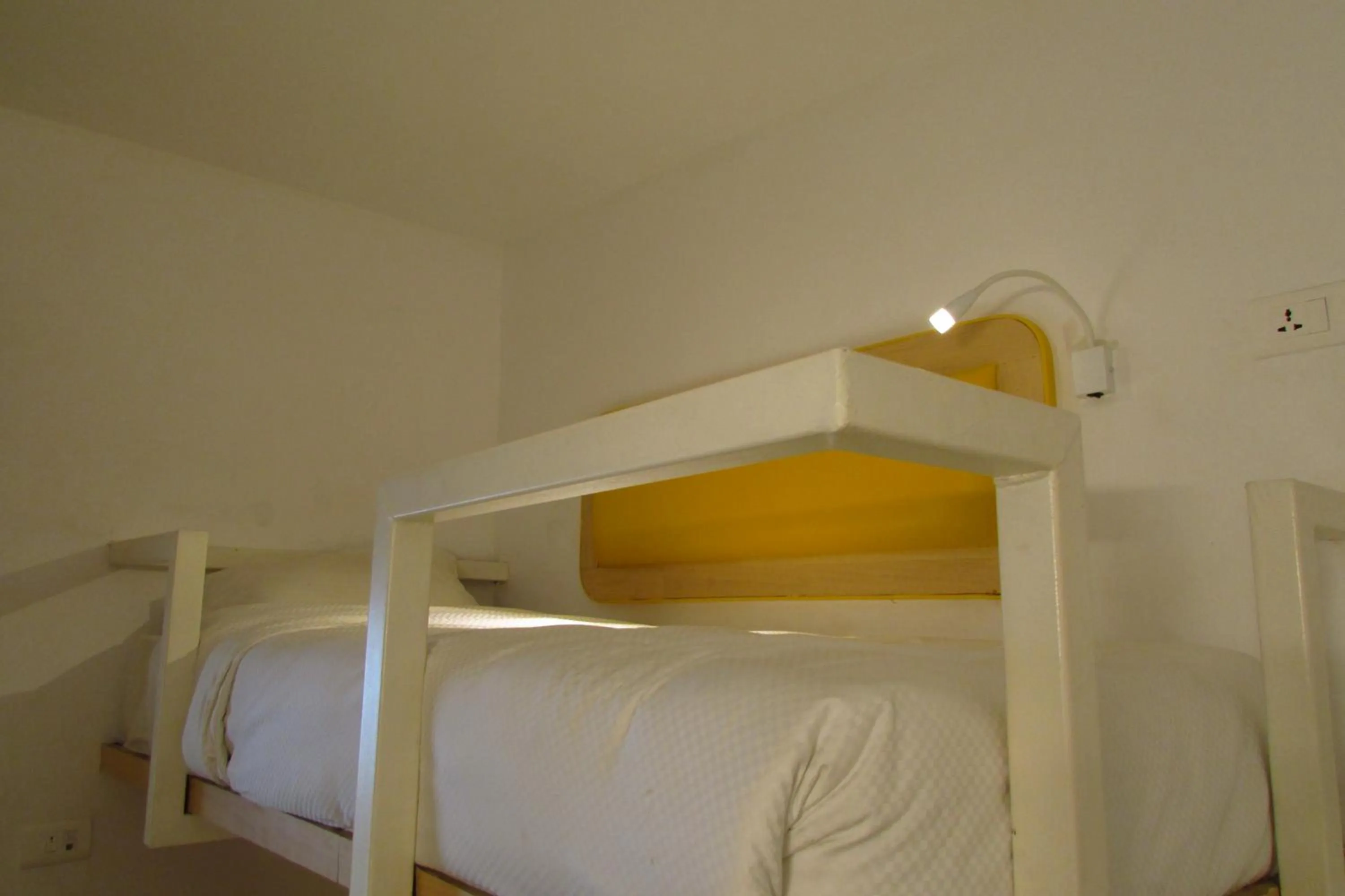 bunk bed, Bed in Stay Inn