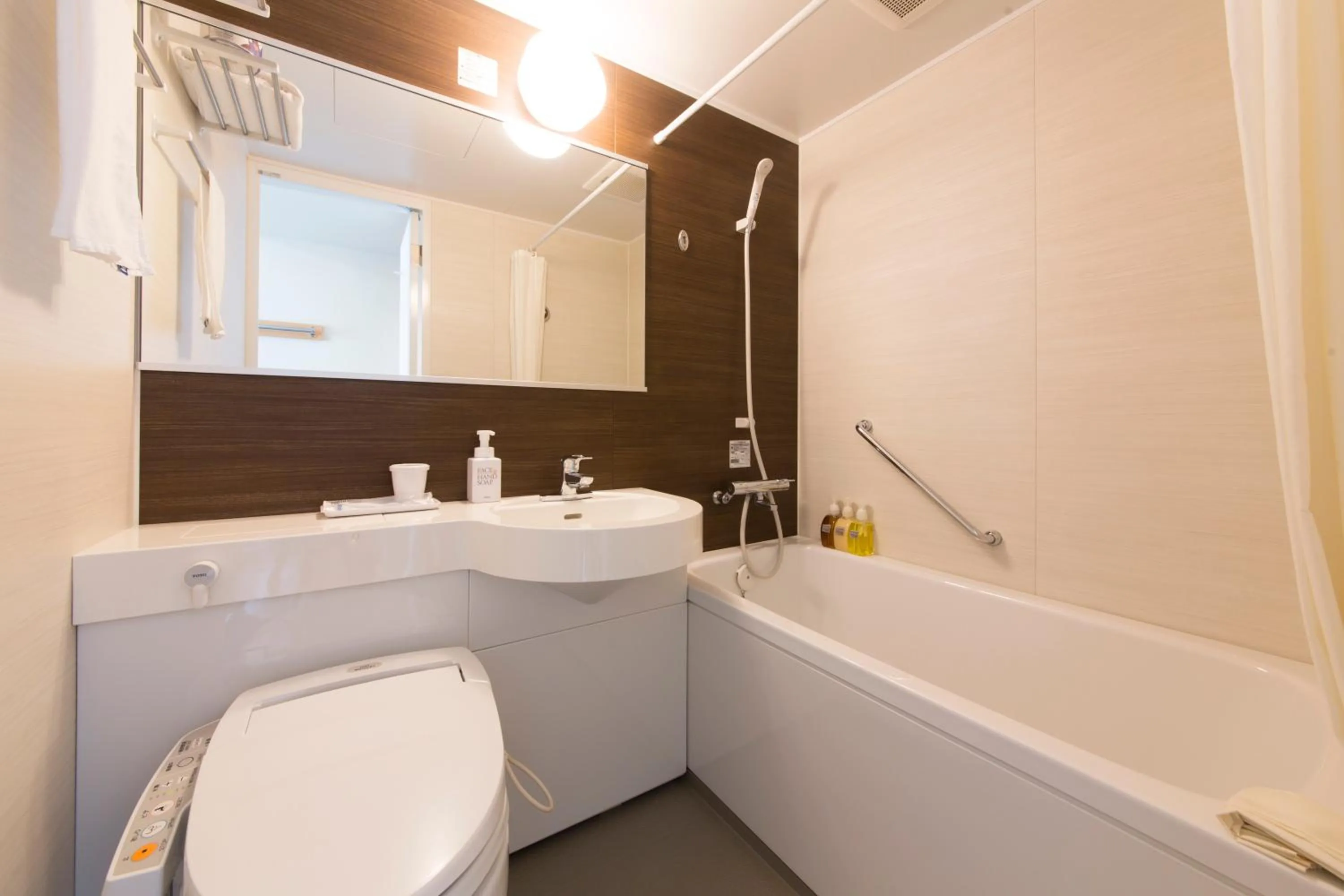 Bathroom in Hotel Super Tomari