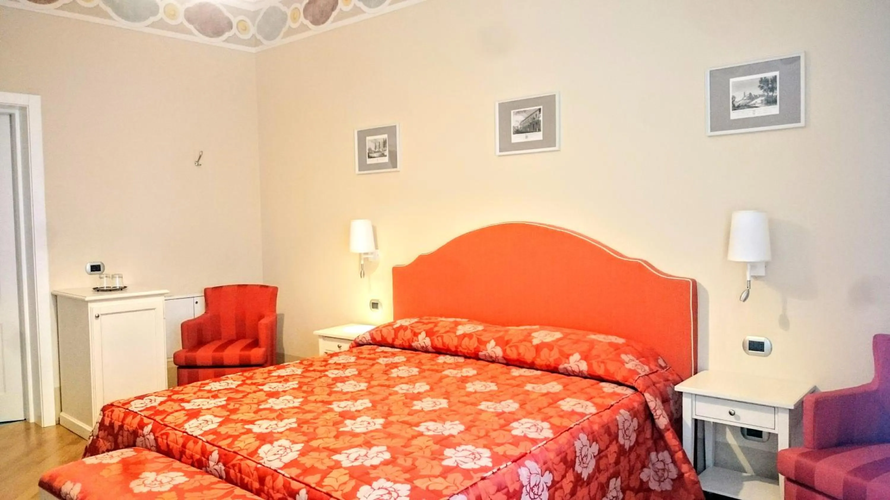 Bedroom, Bed in Casa Isolani Luxury Rooms Piazza Maggiore