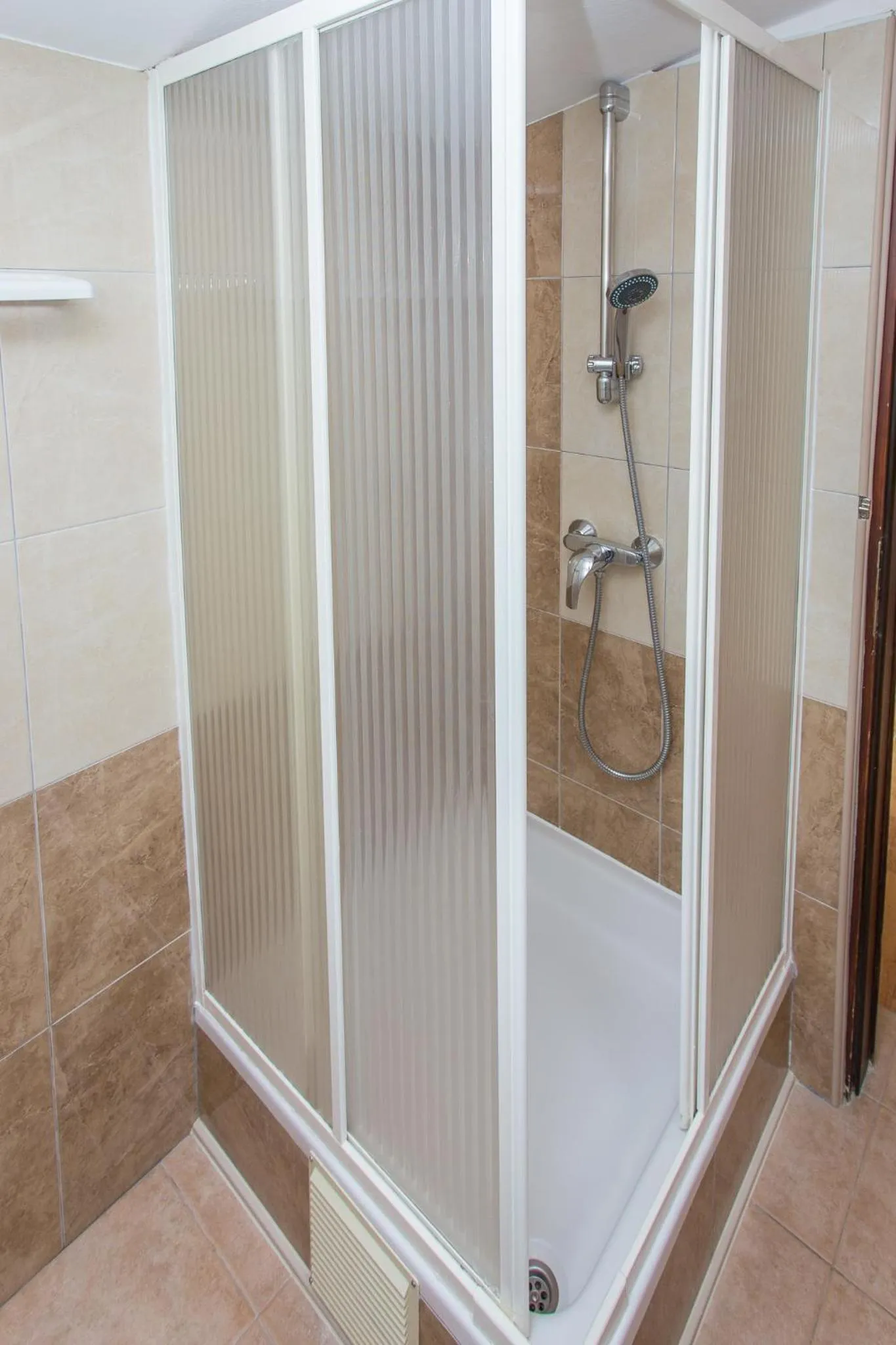 Shower in Villa Valentina