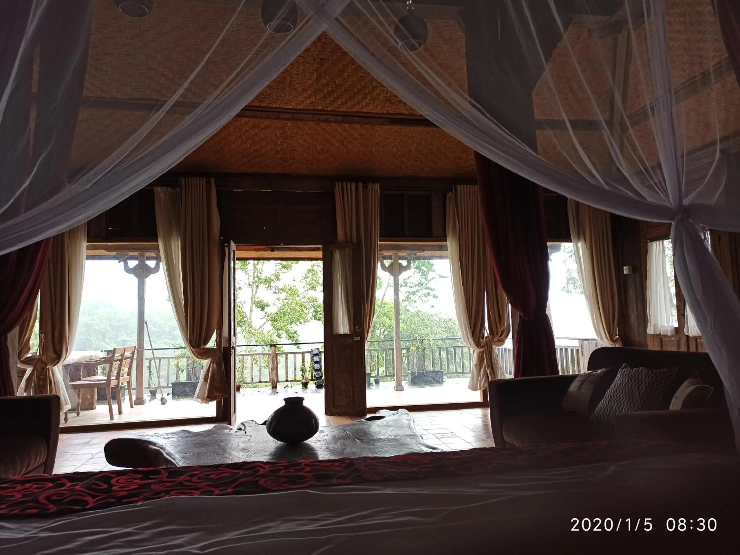 Joglo House in DWan Tea Mountain Side