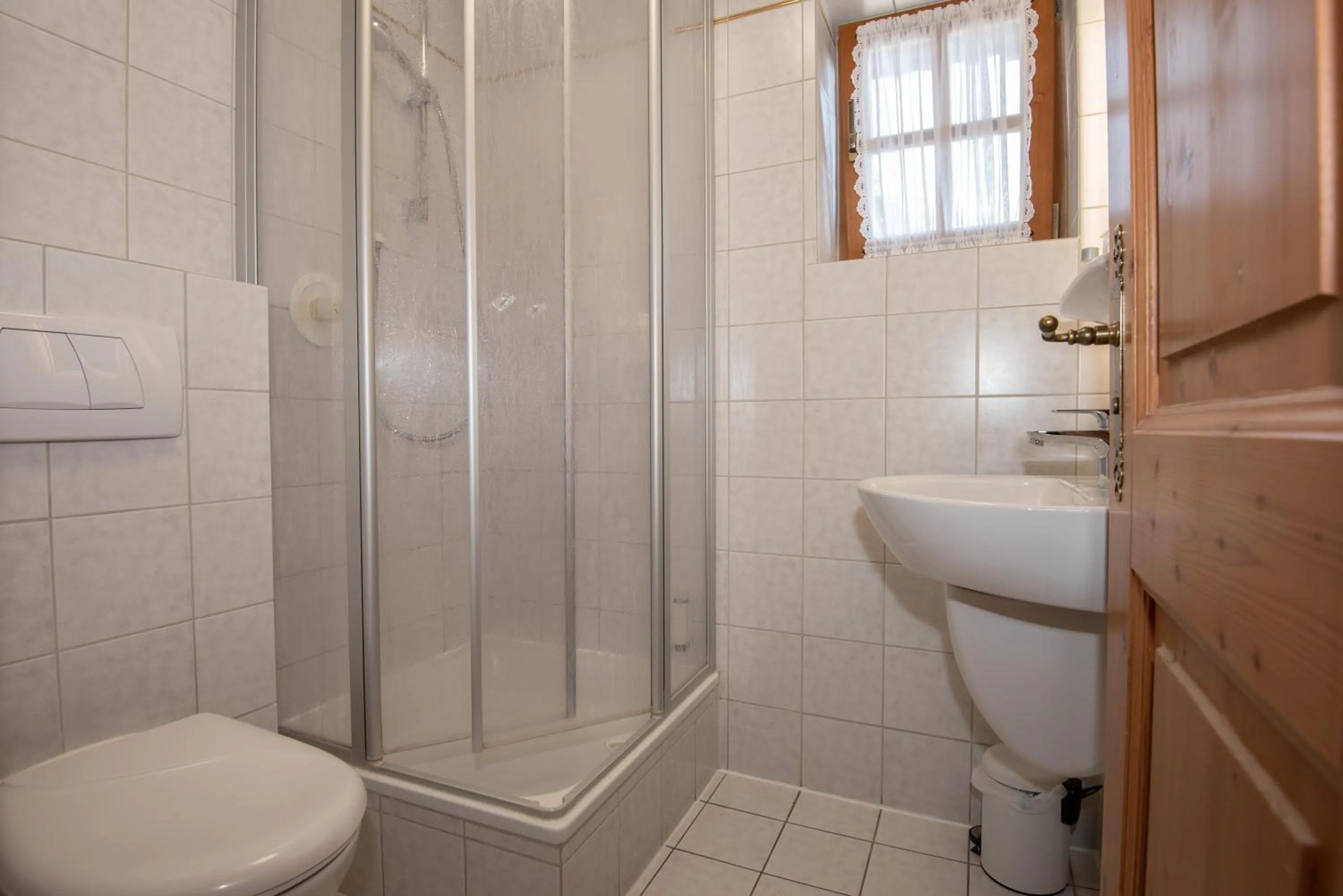Bathroom in Pension Ludwig Thoma
