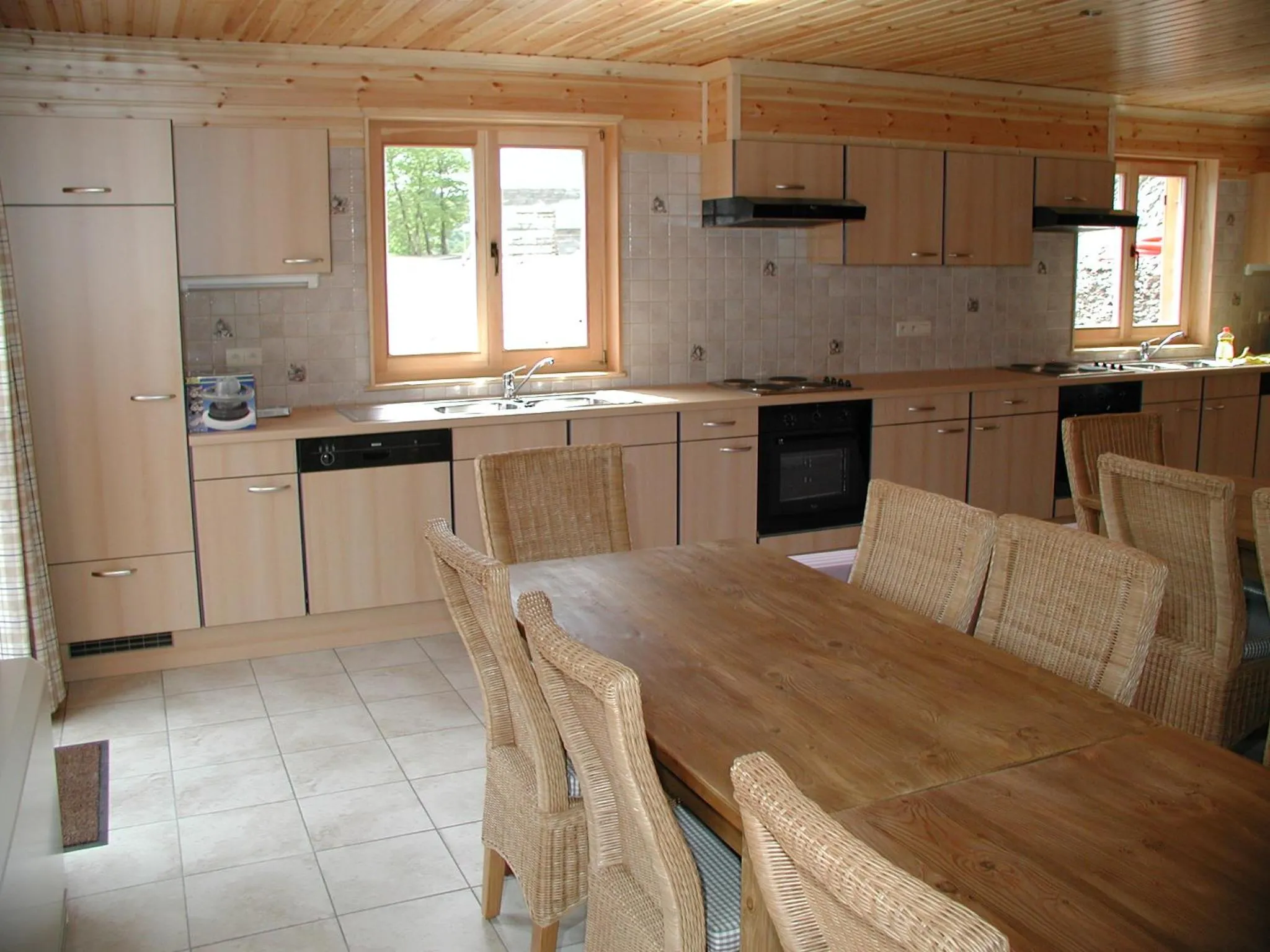 Kitchen or kitchenette in Les Rochettes - Jupiter