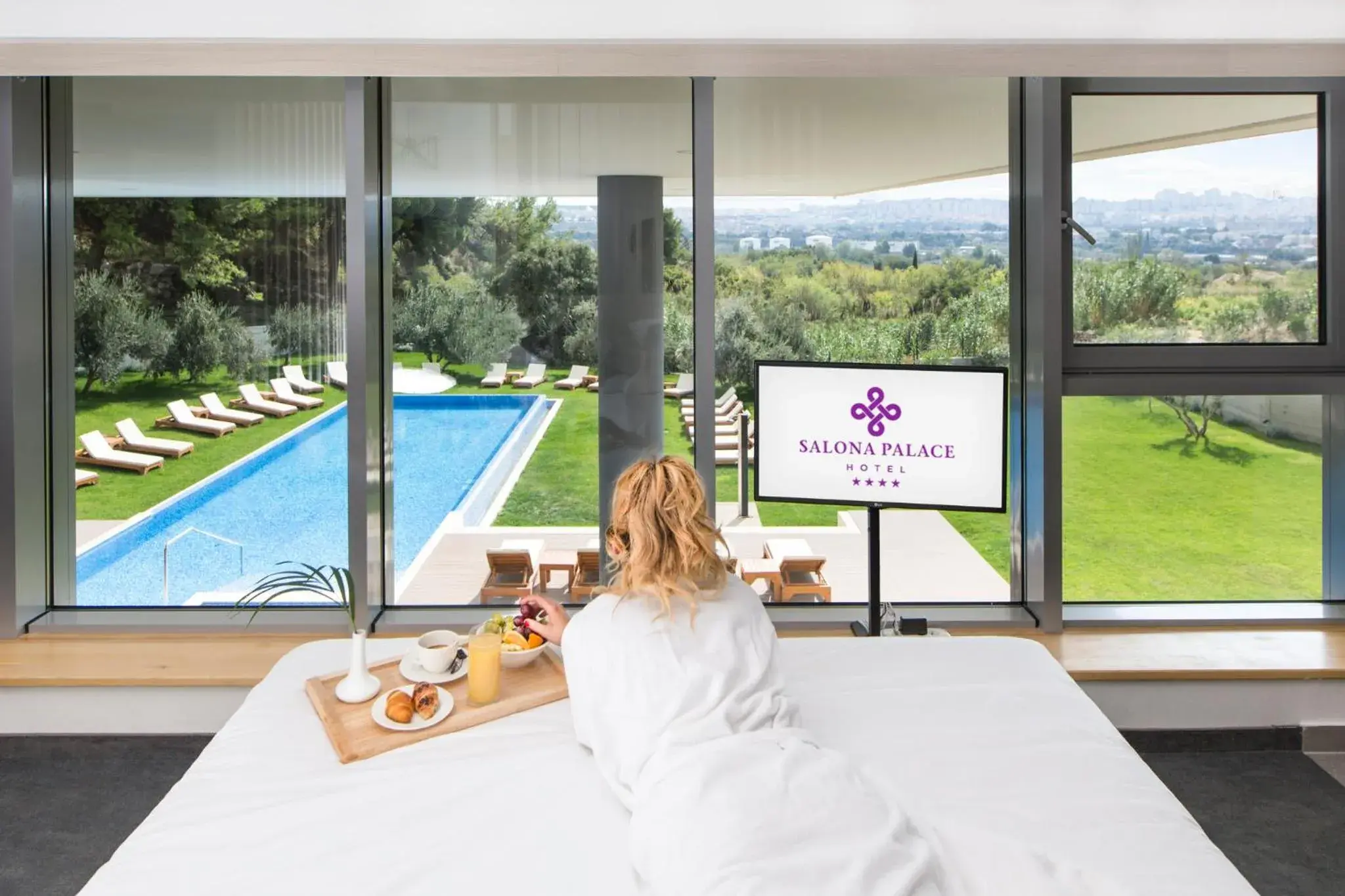 Luxury Cesar Suite in Hotel Salona Palace Luxury Cesar Suite in Hotel Salona Palace