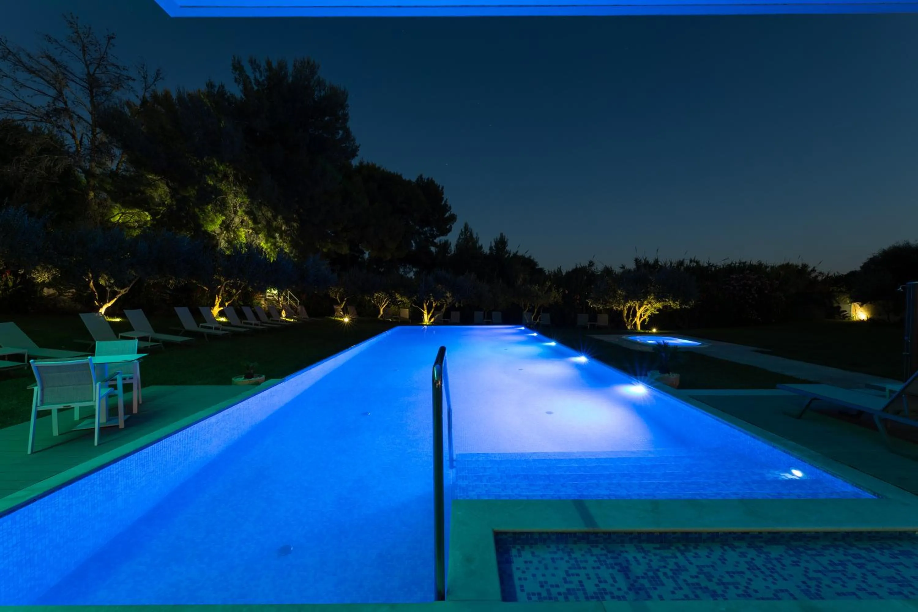 Night in Hotel Salona Palace