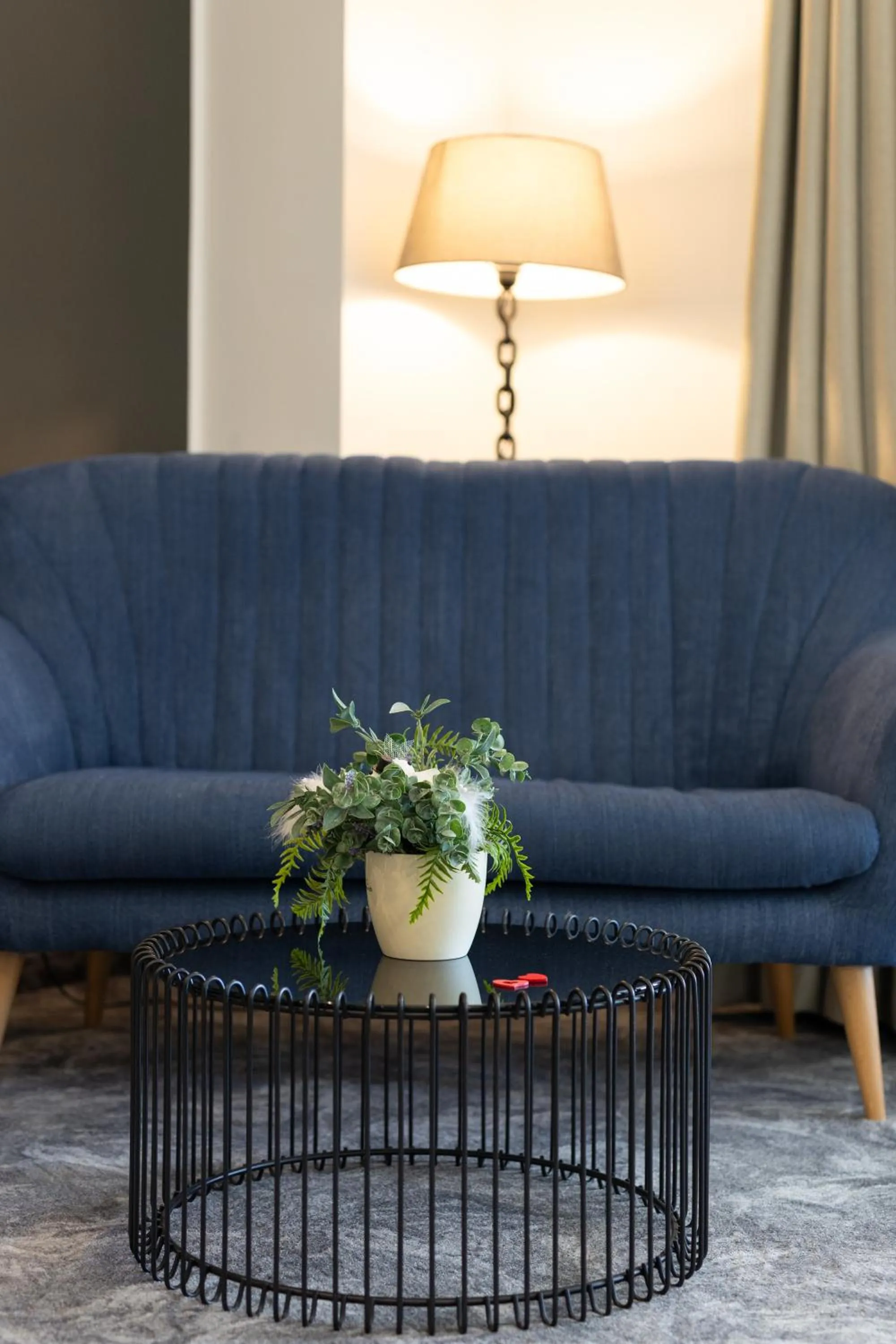Seating area in Hotel Salona Palace