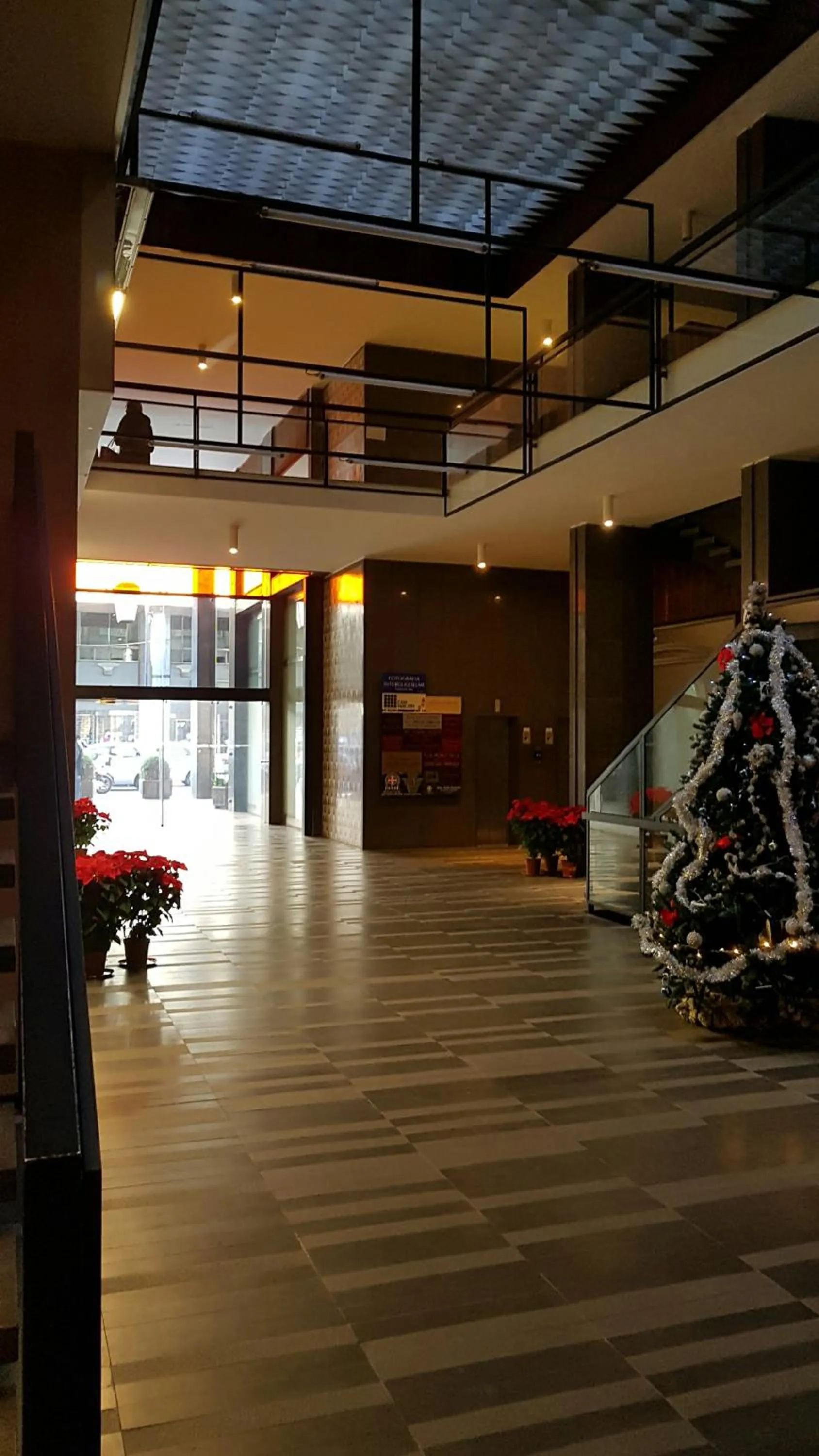 Facade/entrance in Ruggero Settimo Gallery