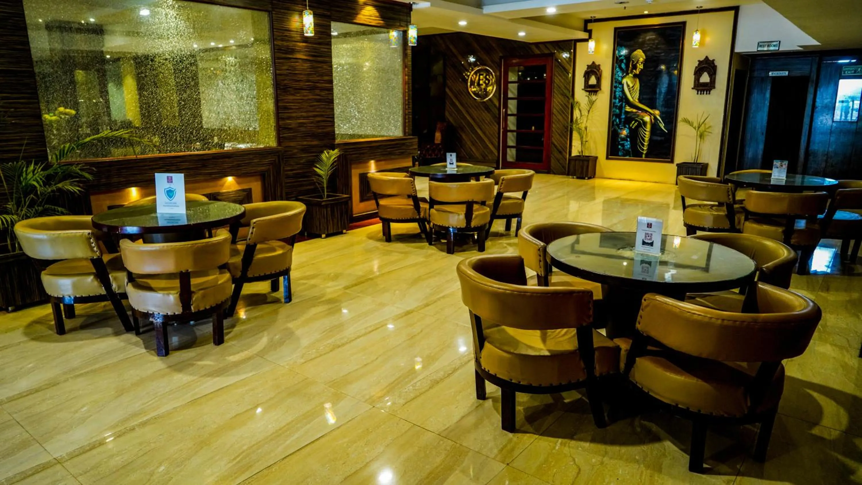 Food and drinks, Lounge/Bar in Clarion Inn Amps Patiala