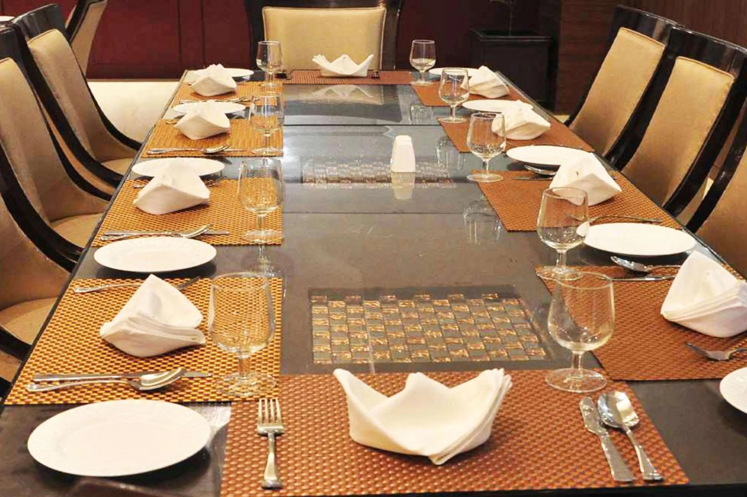 Restaurant/Places to Eat in Clarion Inn Amps Patiala