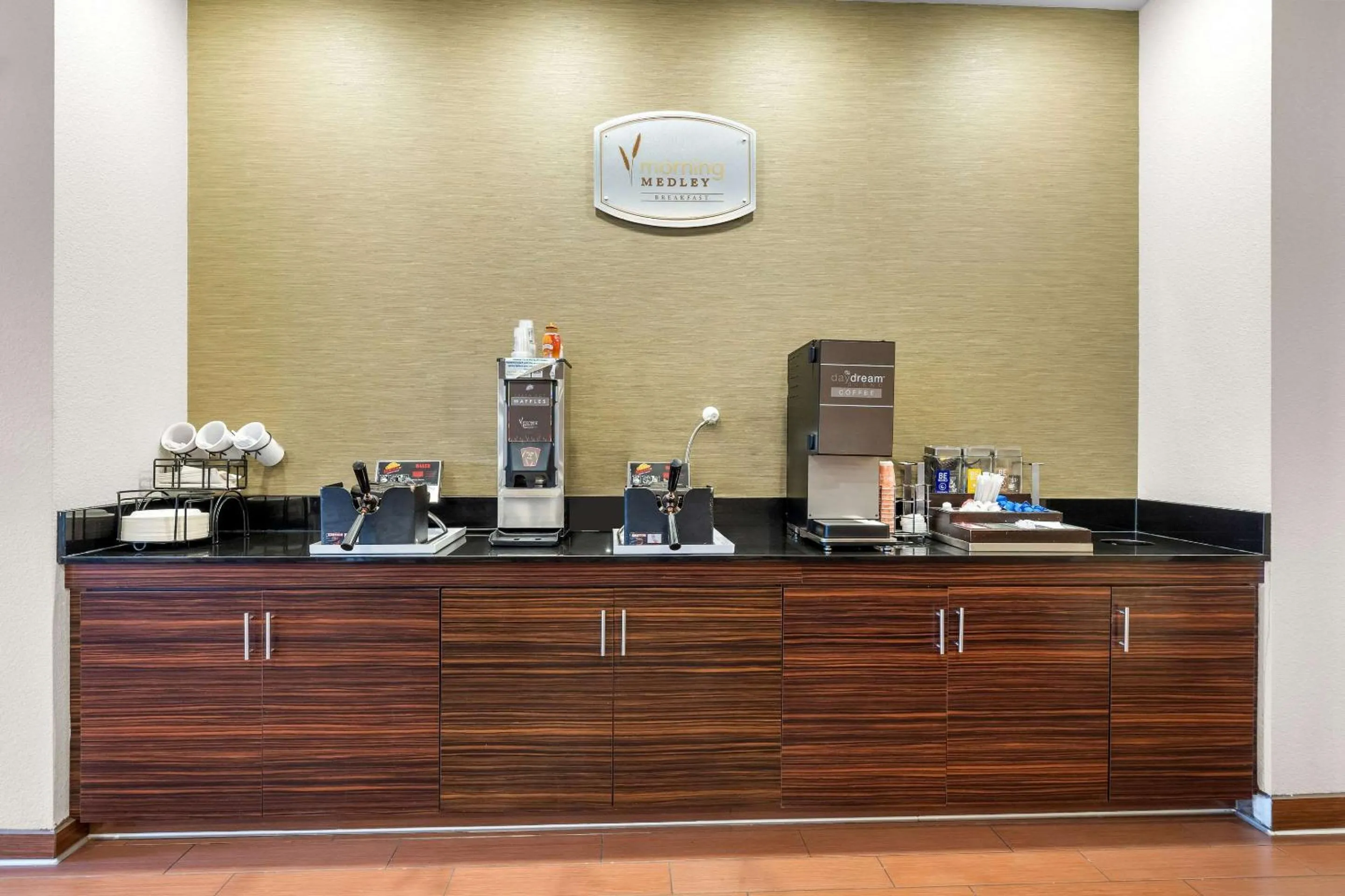 Breakfast in Sleep Inn & Suites West-Near Medical Center