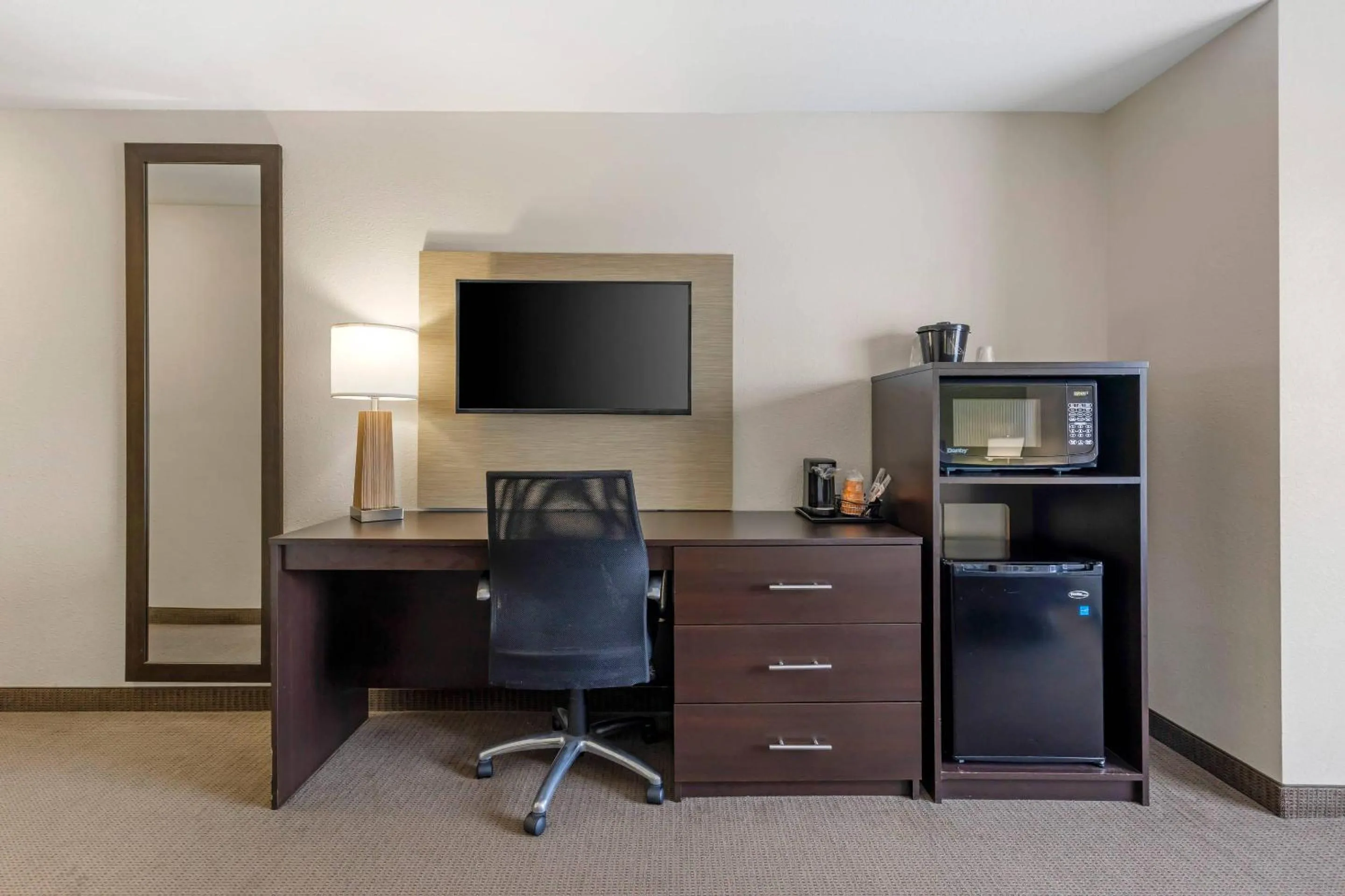 Bedroom in Sleep Inn & Suites Columbia