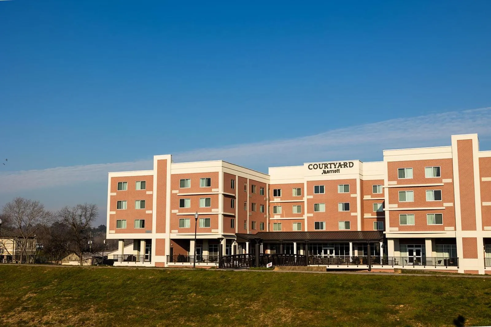 Property building in Courtyard by Marriott Rome