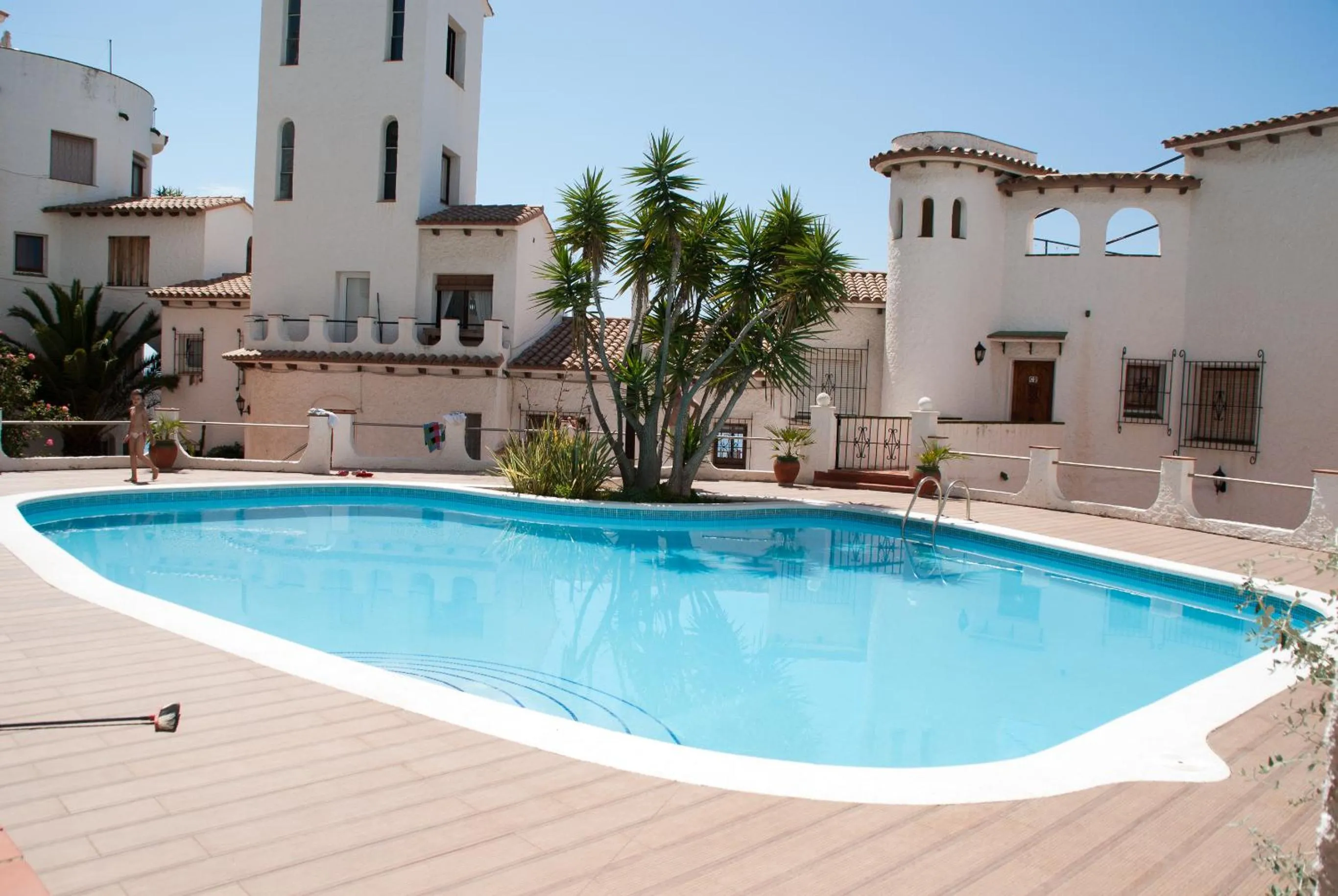 Swimming pool in Apartamento en acantilado con wifi y aire acondicionado