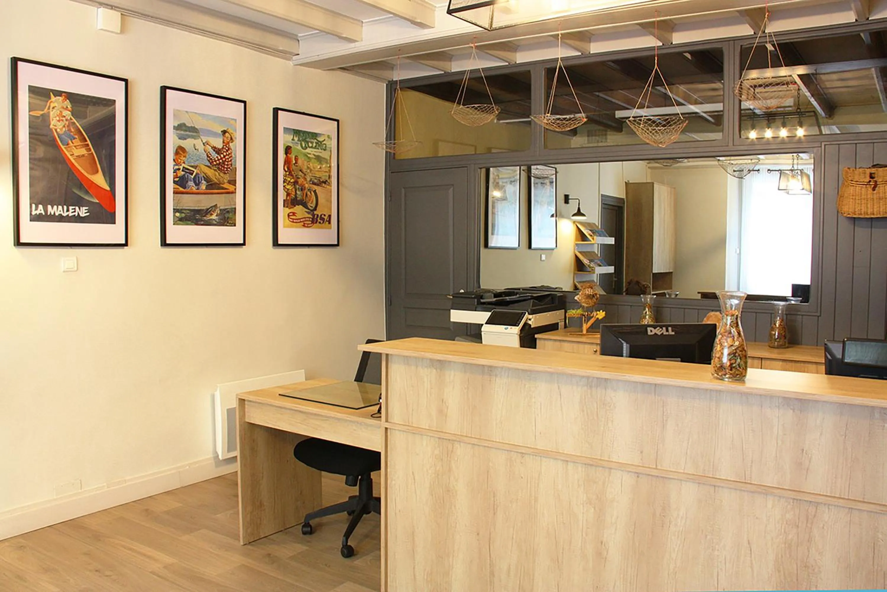 Lobby or reception in Hôtel des Bateliers