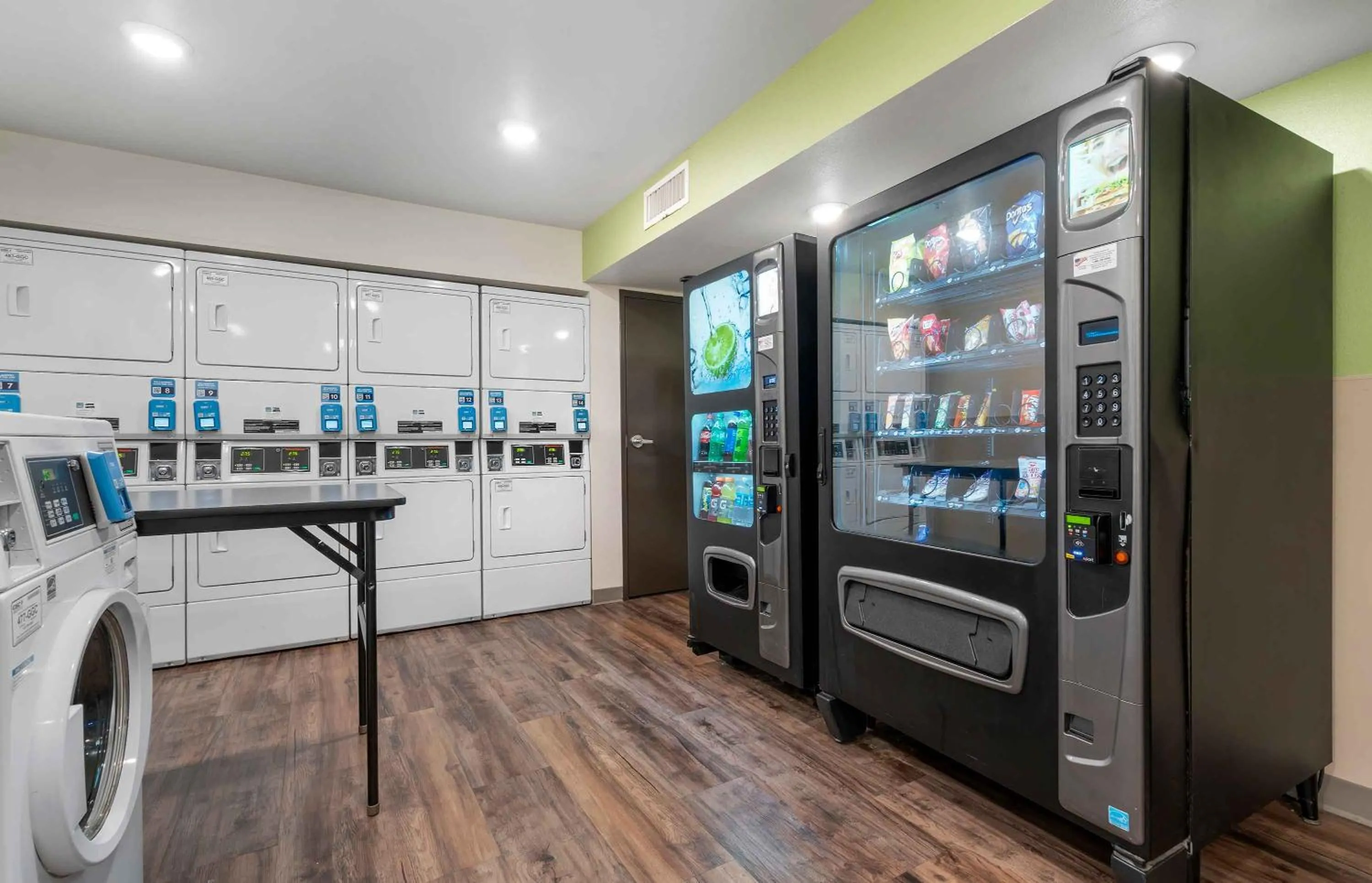 vending machine in Extended Stay America Select Suites - Orlando - Airport