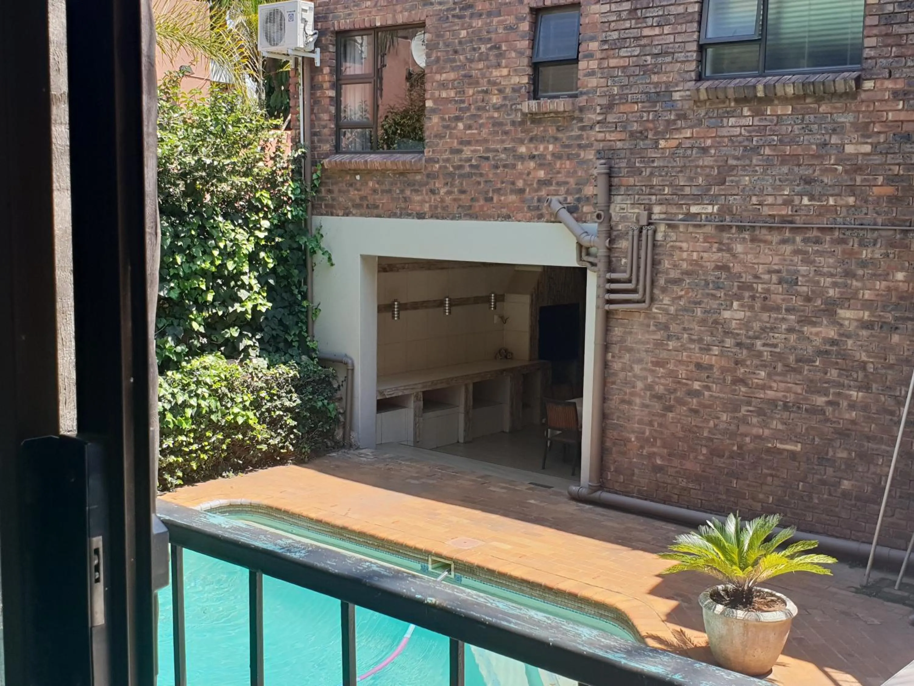 Swimming pool in Fa'Trez Guest House & Spa