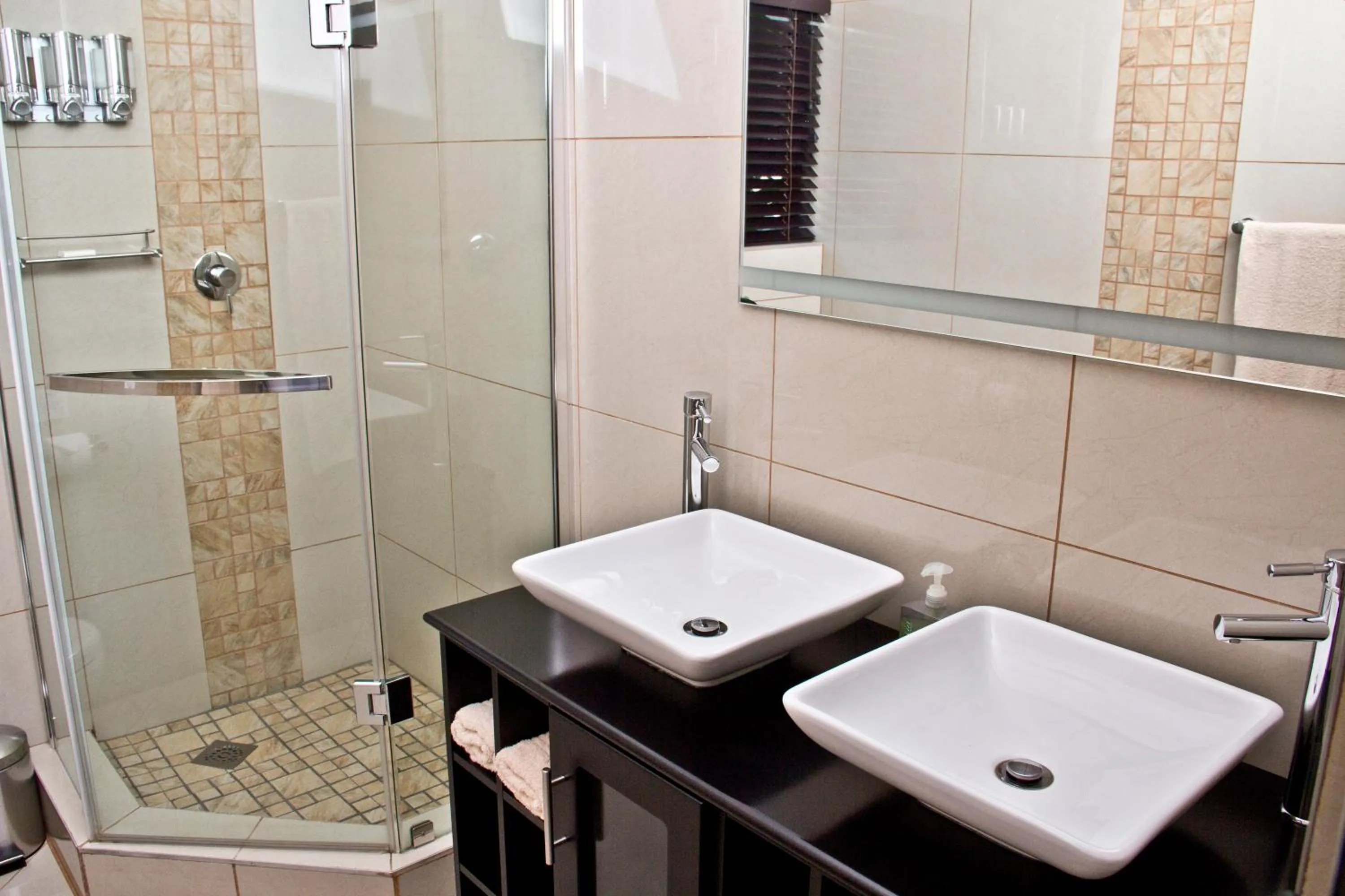 Bathroom in Fa'Trez Guest House & Spa