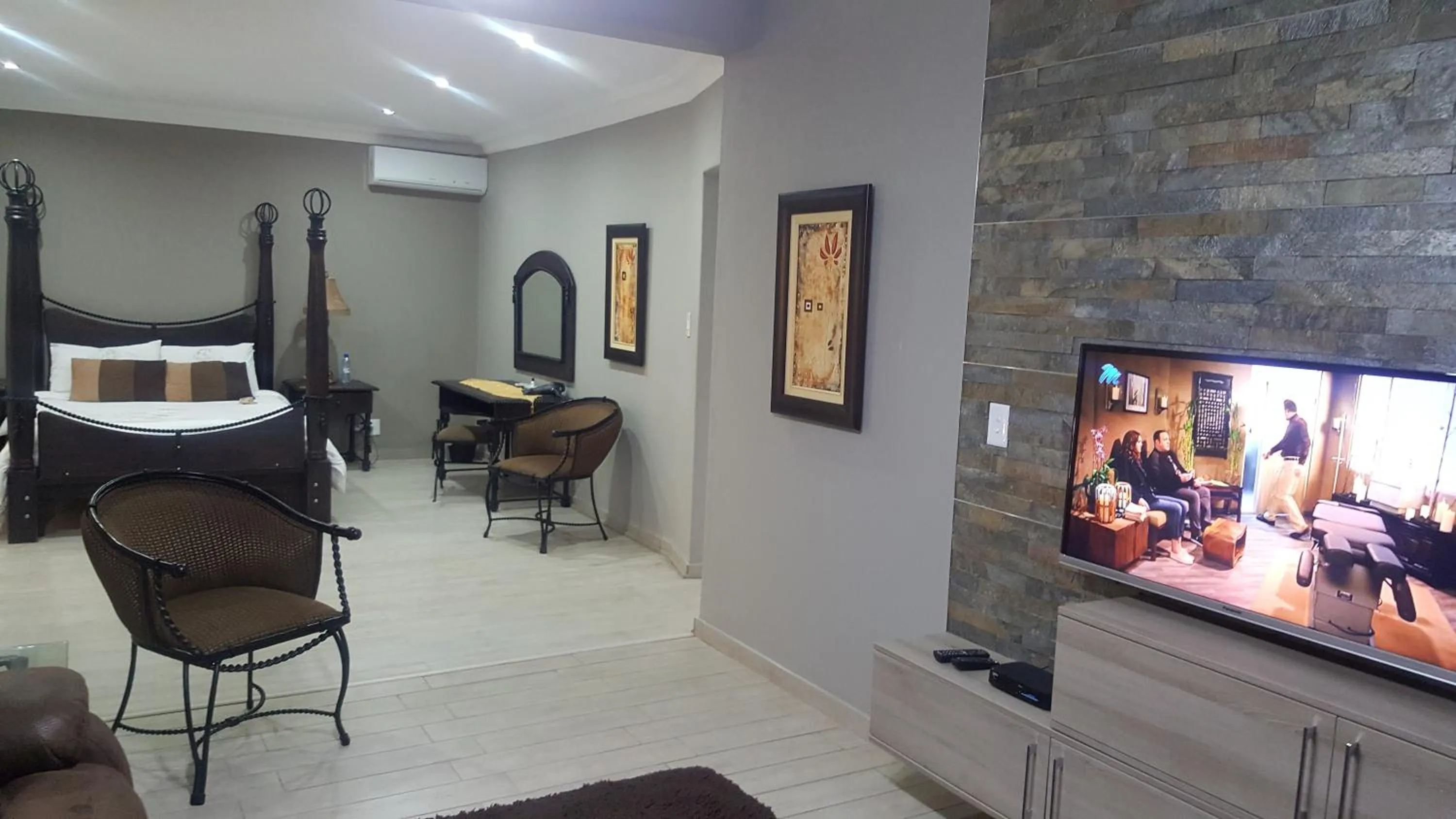 Photo of the whole room, Bed in Fa'Trez Guest House & Spa