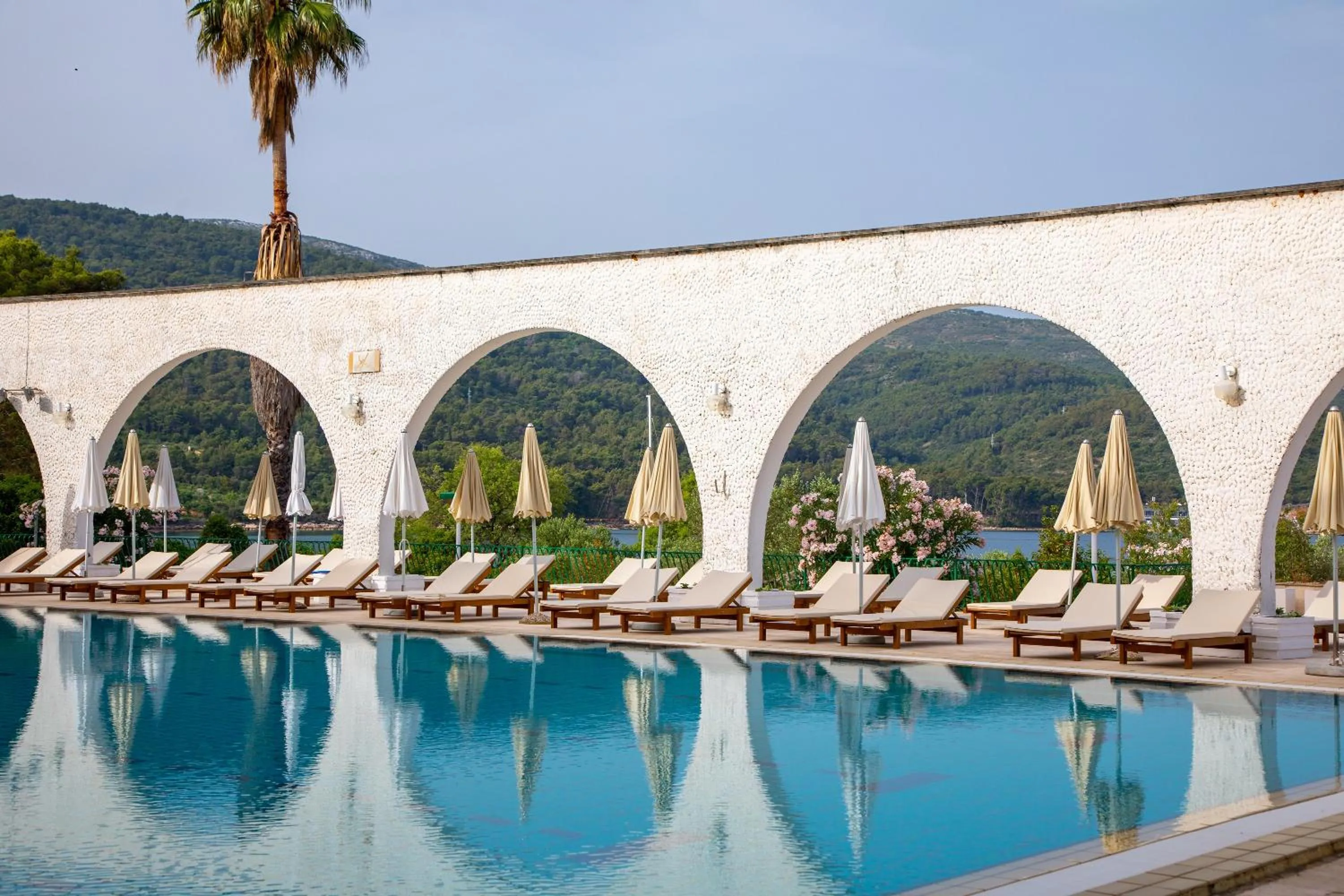 Swimming pool in Arkada Hotel