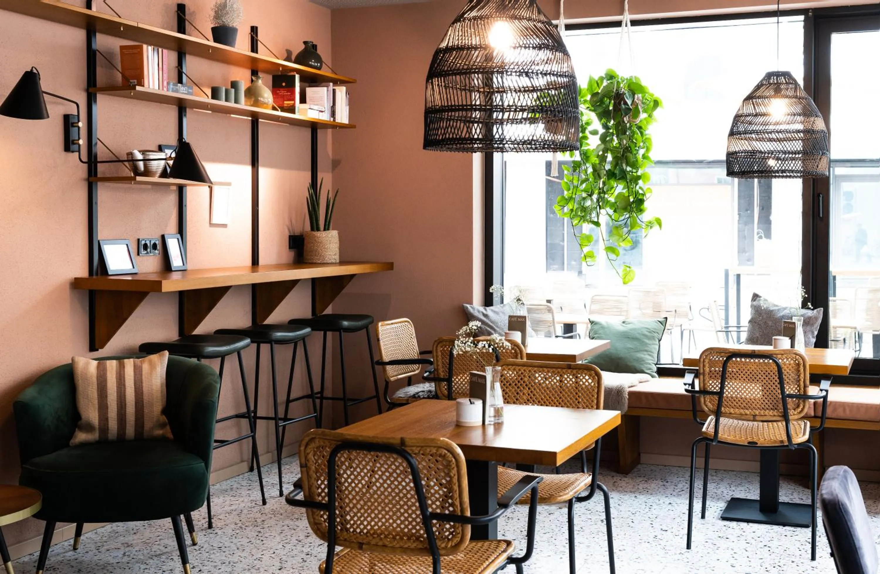 Lounge or bar in Hotel Garni Maximilian