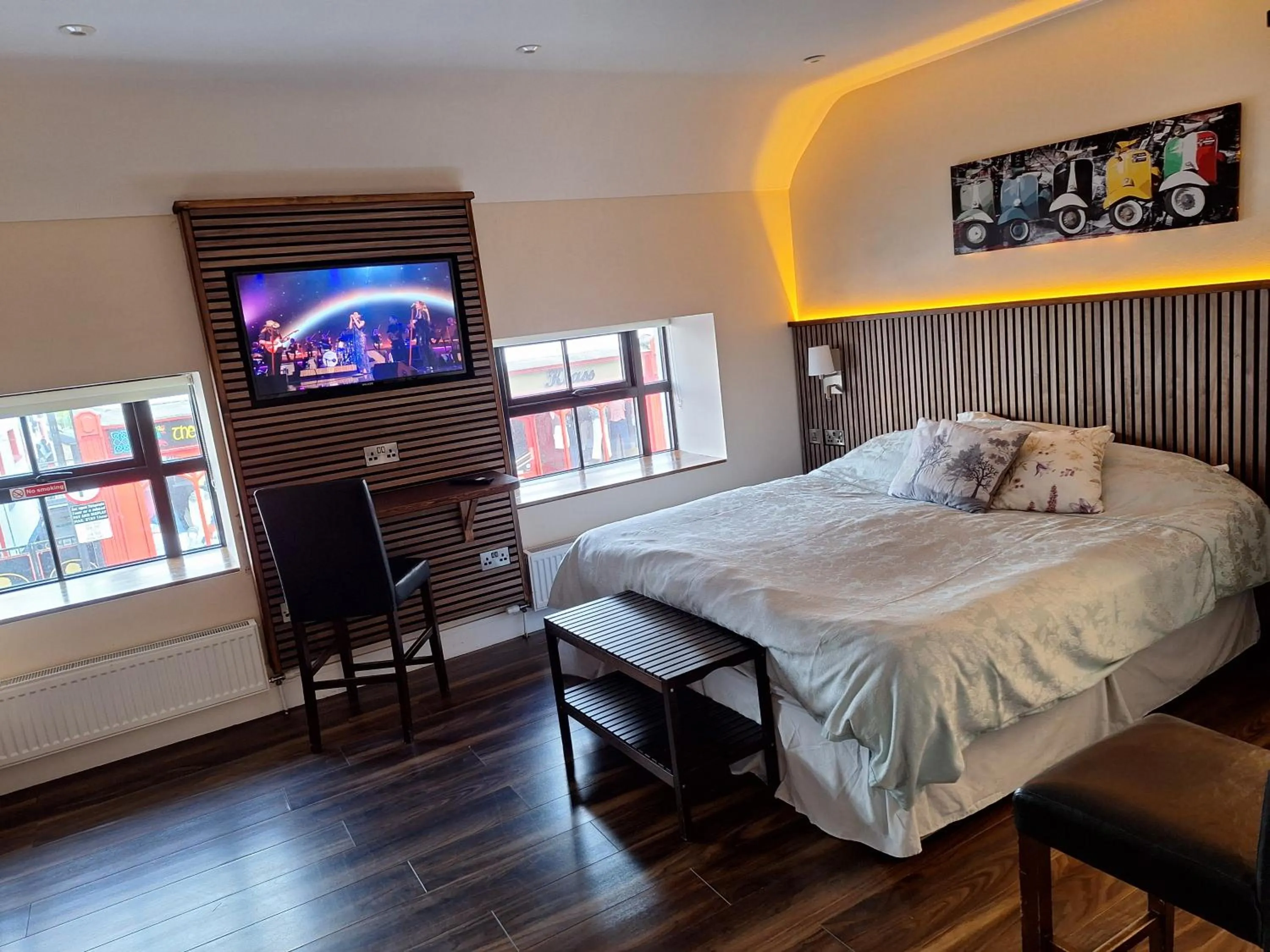 Bed in Ridge-Rock Accommodation