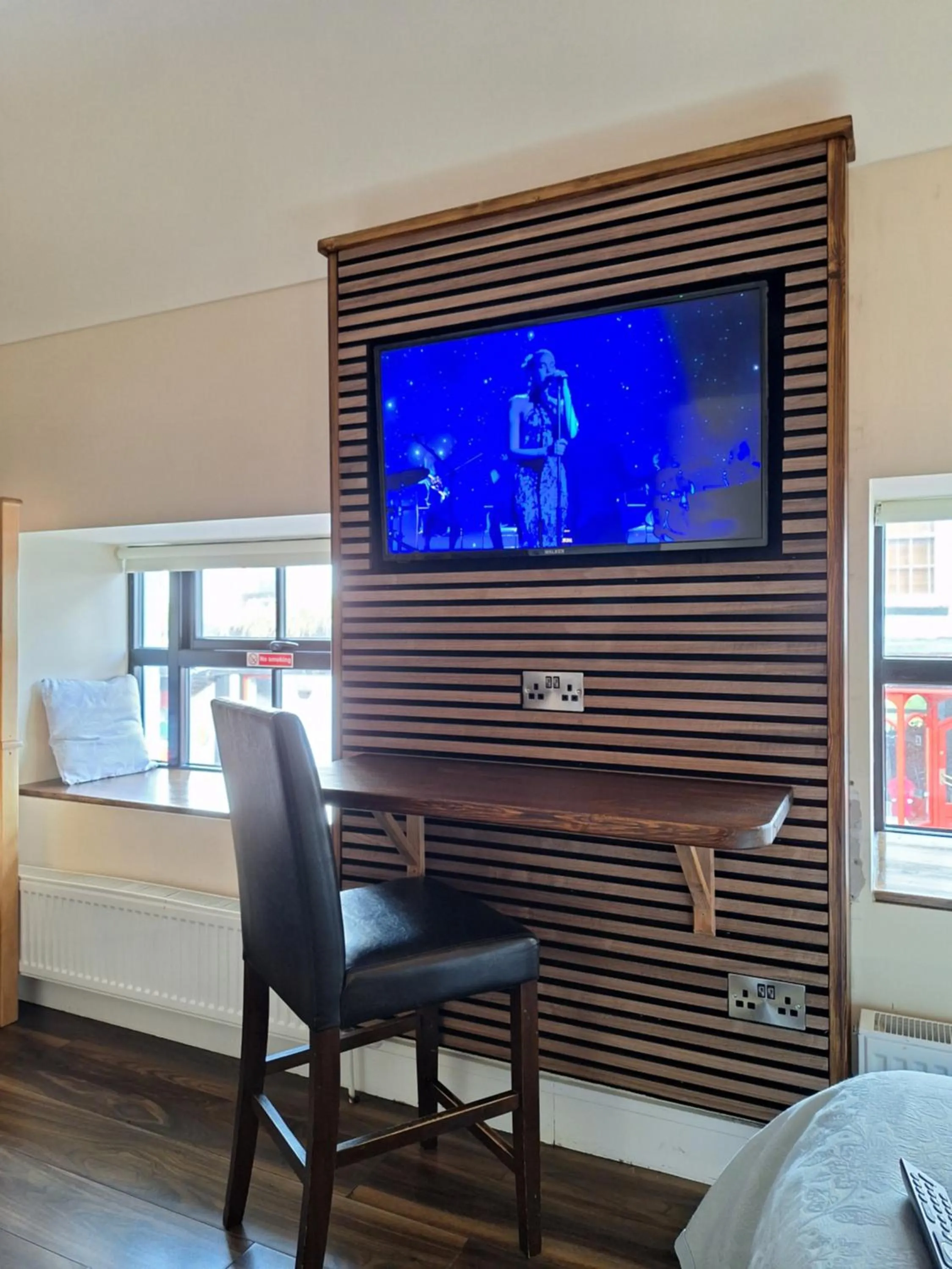 TV and multimedia in Ridge-Rock Accommodation