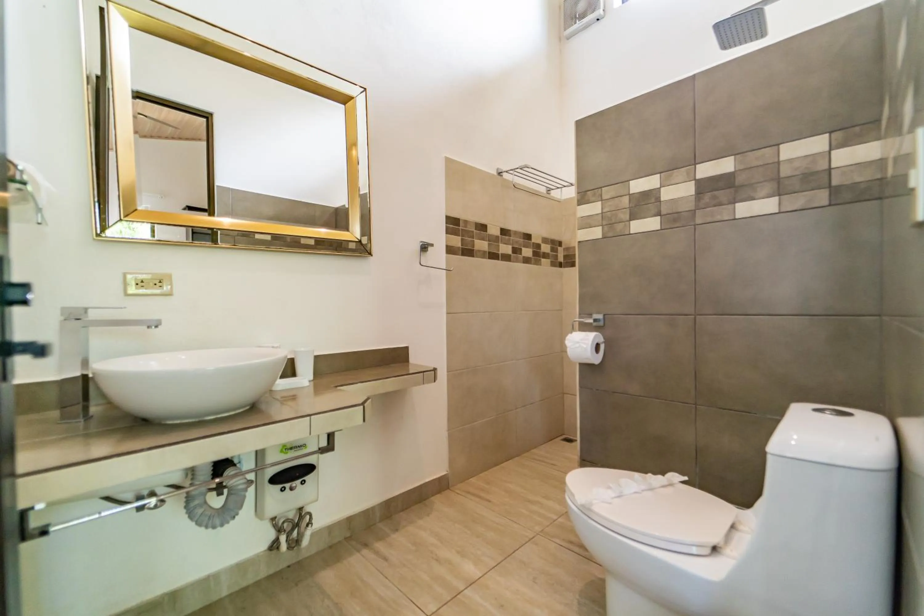 Bathroom in Las Perlitas Rentals Playa Samara