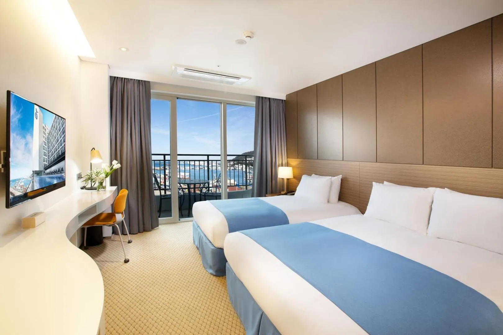 Bed in Hotel Whistlelark Jeju