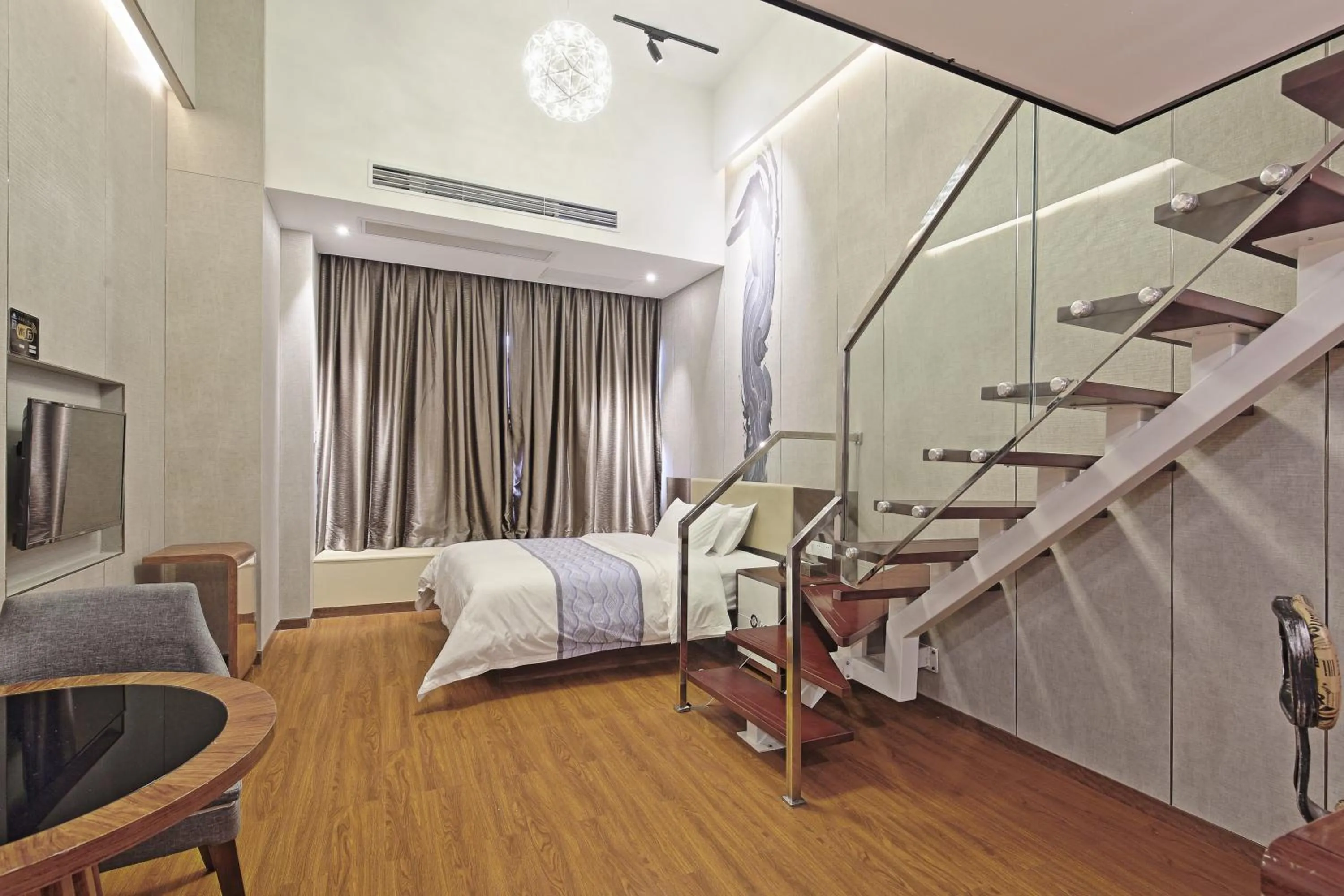 Decorative detail in Days Inn South Guangzhou Raiway Station