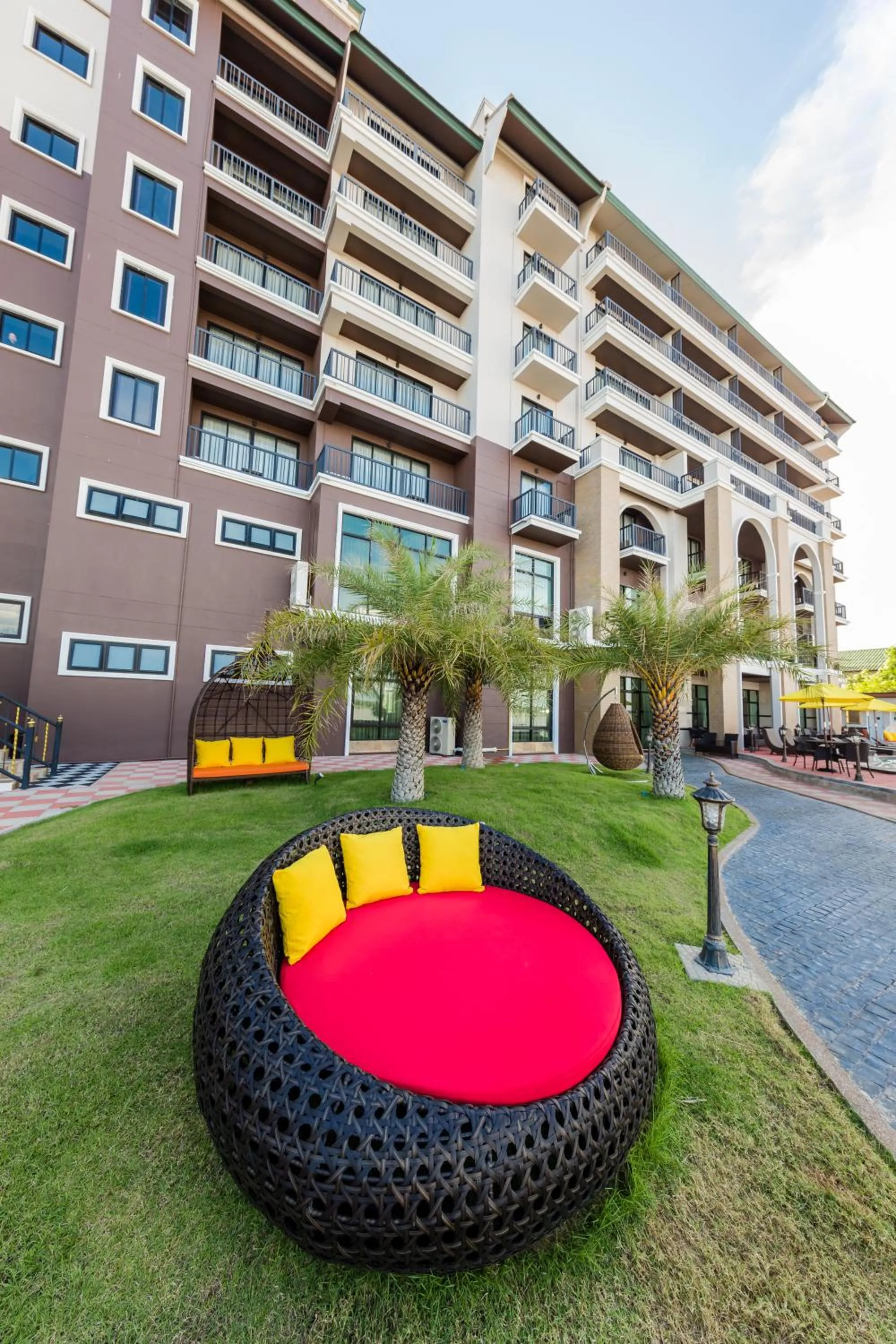 Property building in Hotel de Ladda