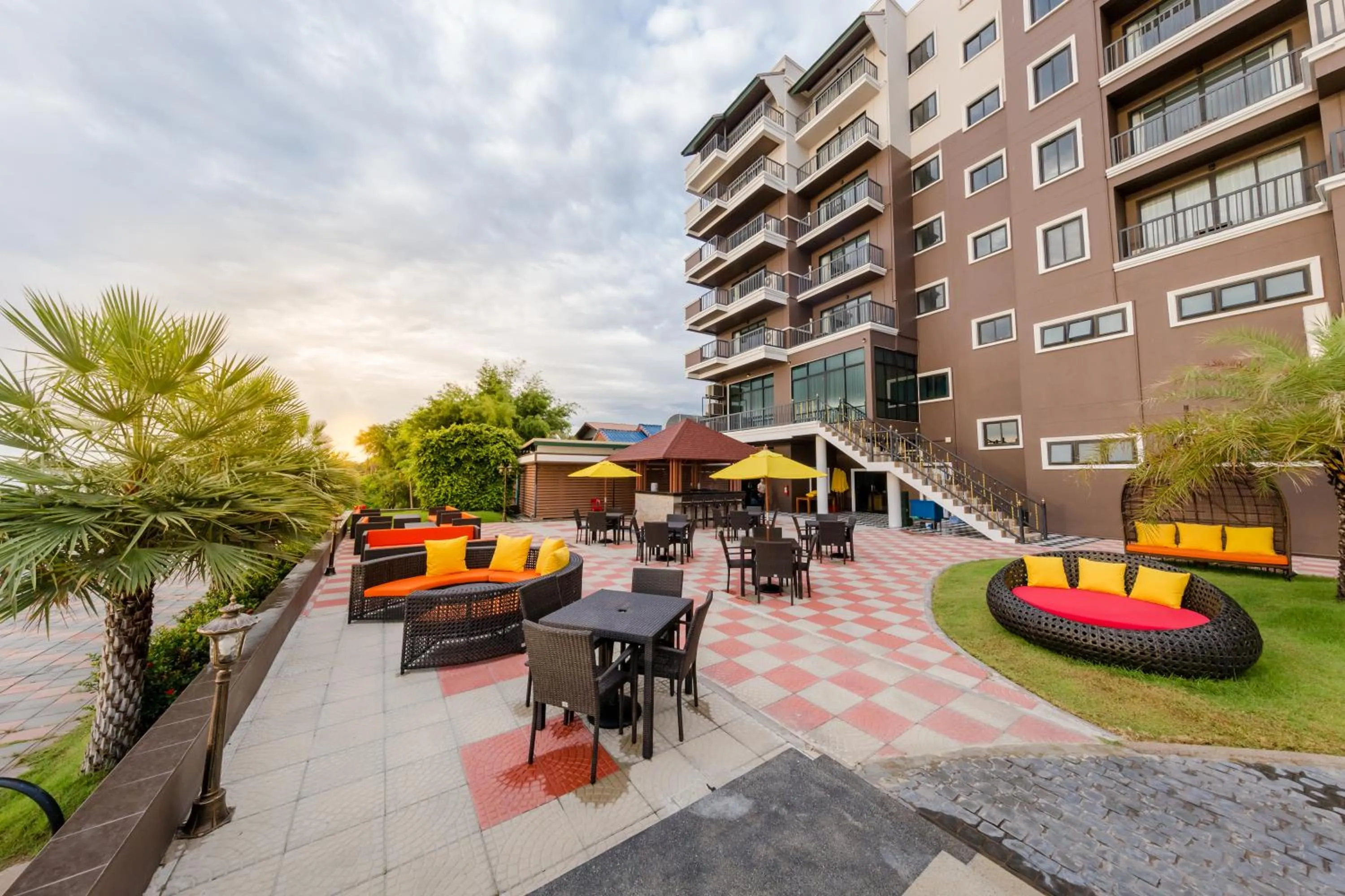 Property building in Hotel de Ladda