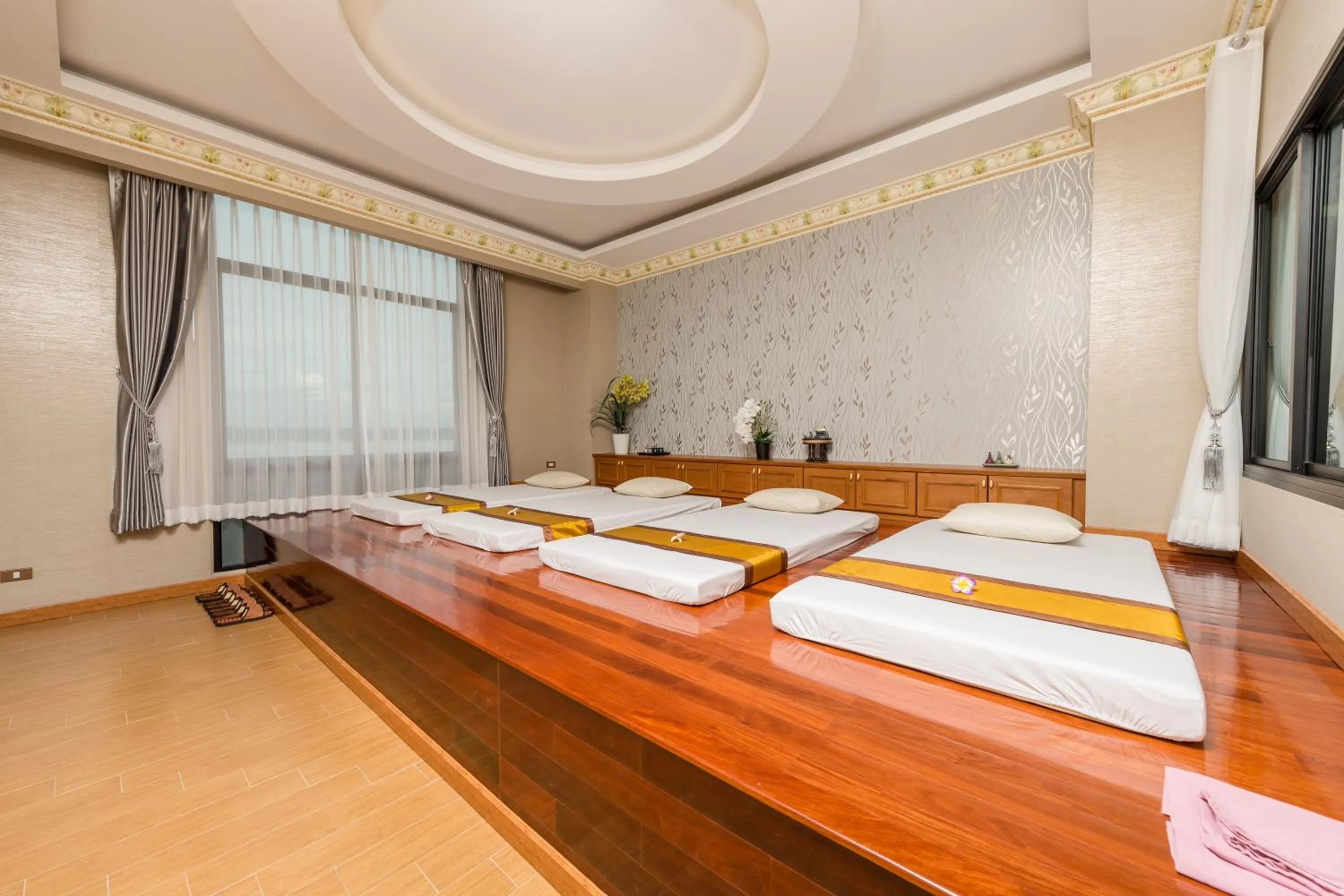 Massage, Bed in Hotel de Ladda