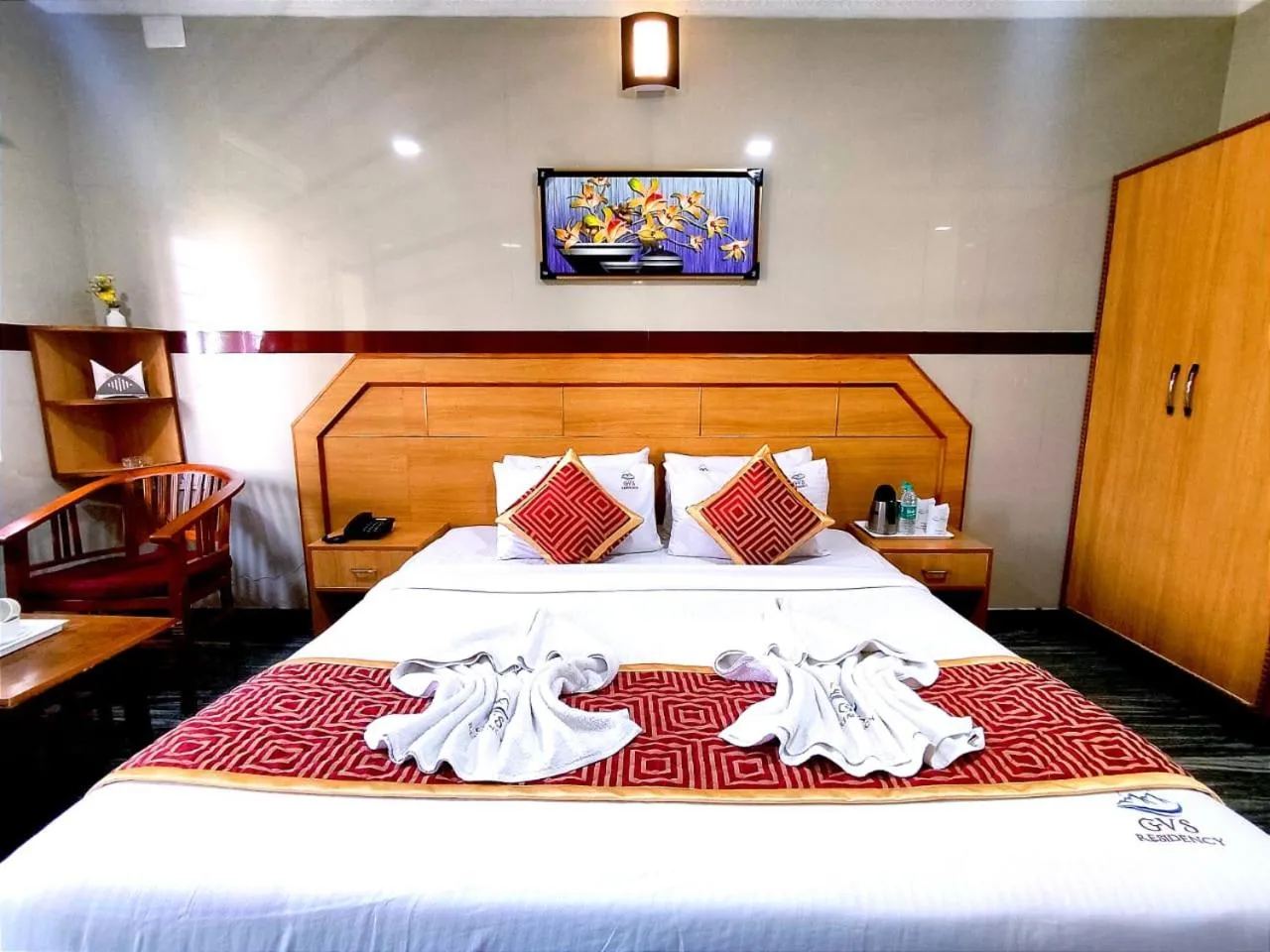 Bed in Hotel GVS Residency