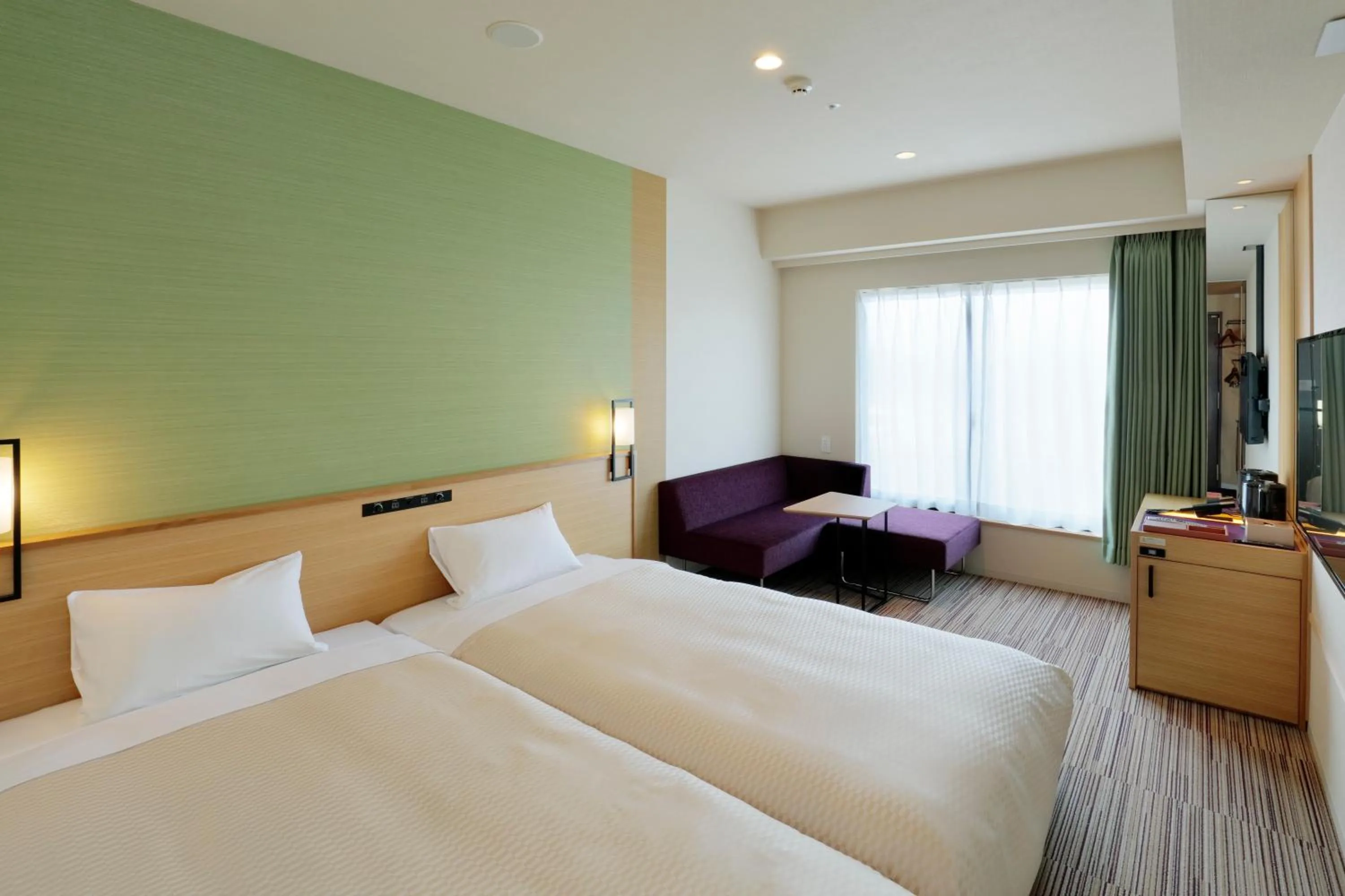 Bed in Candeo Hotels Osaka Namba