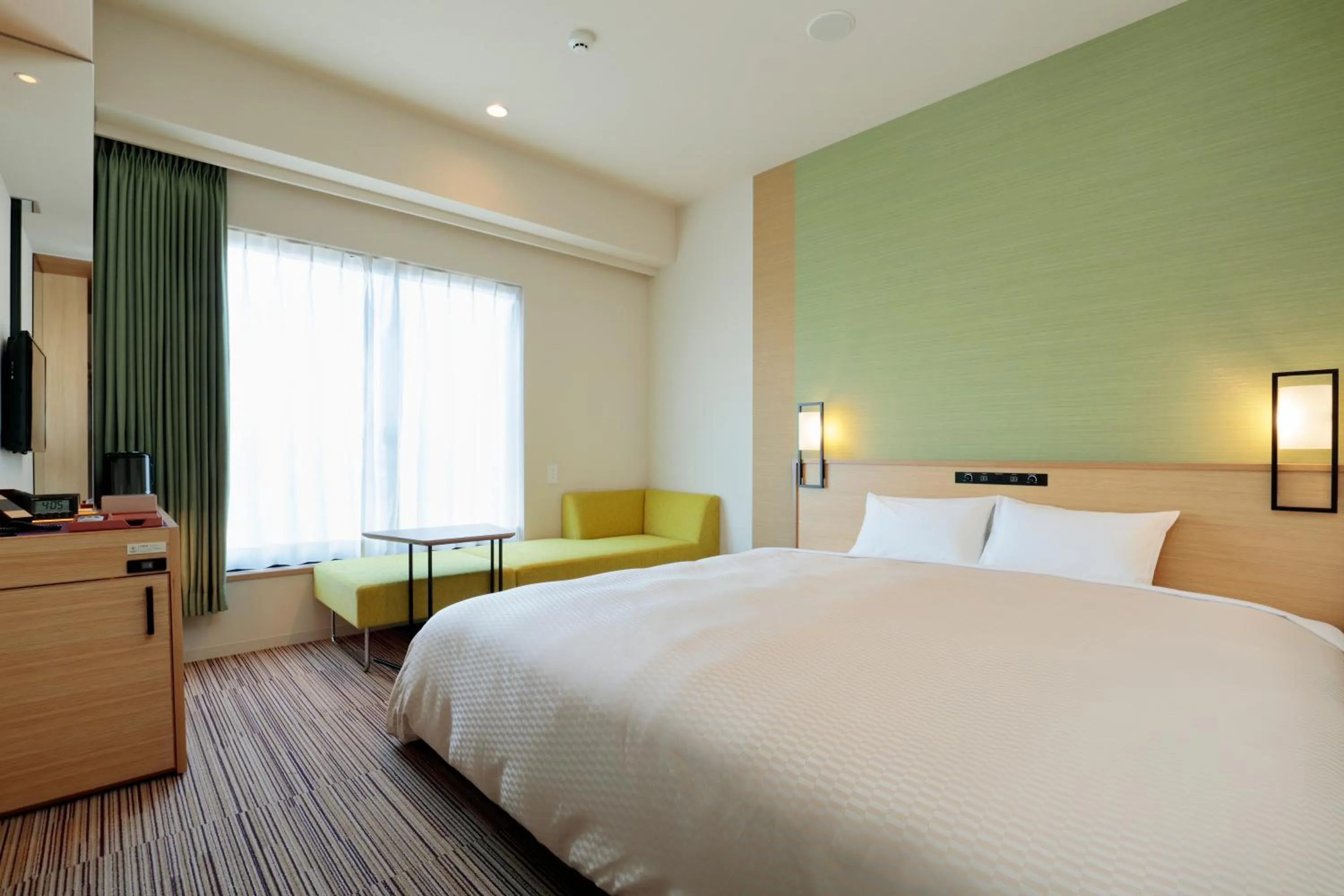 Bed in Candeo Hotels Osaka Namba