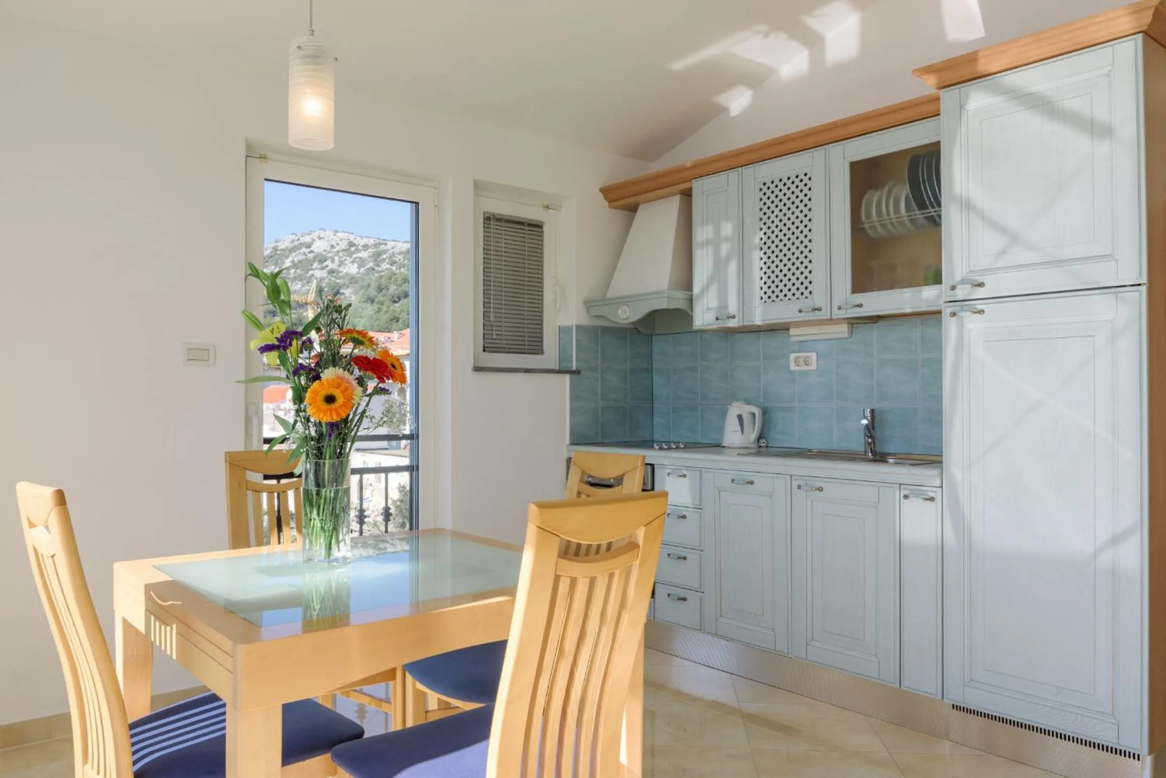 Kitchen or kitchenette in Villa Mediterana