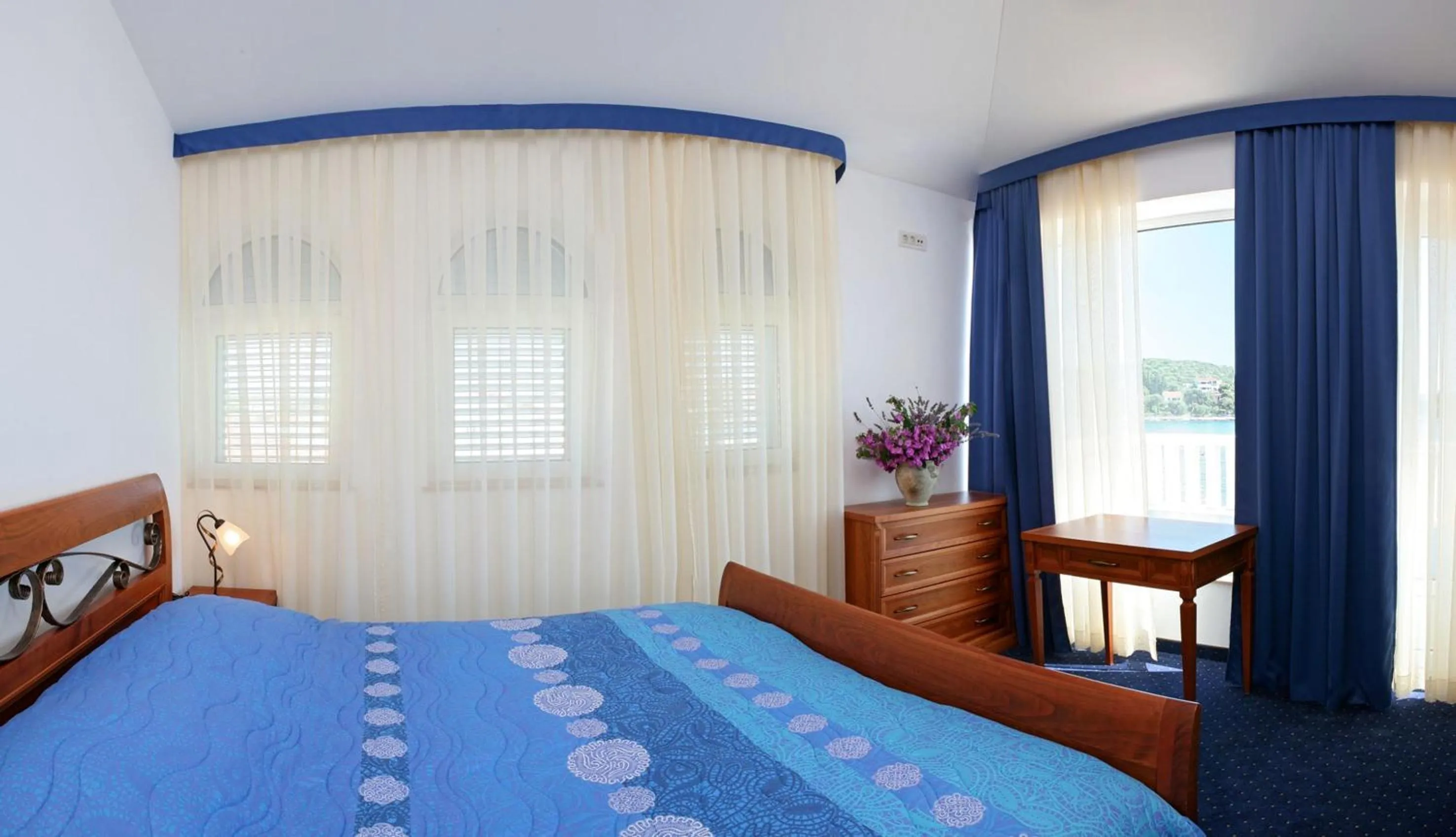 Bedroom, Bed in Villa Mediterana
